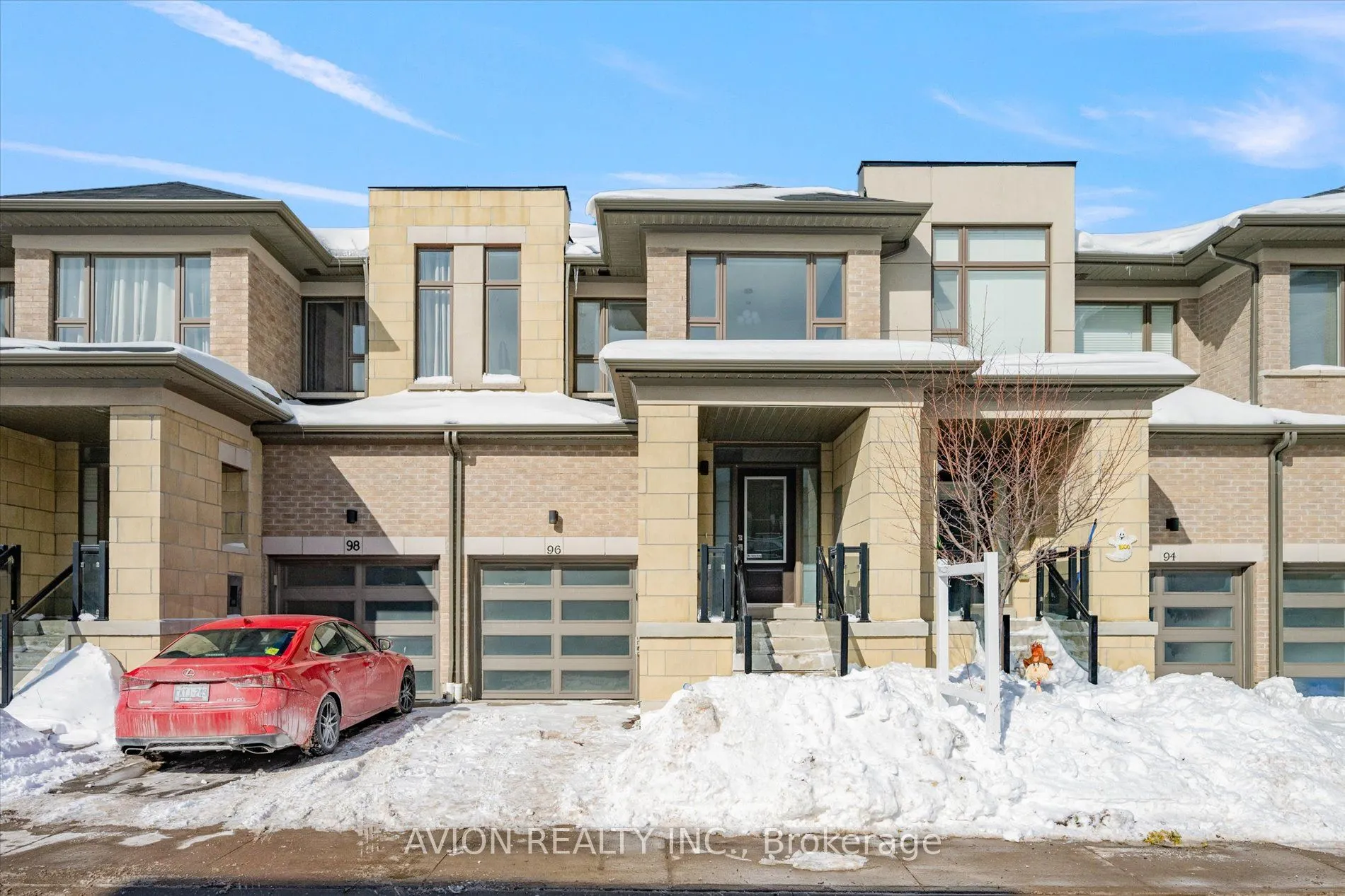 96 Donald Fleming Way N, #124