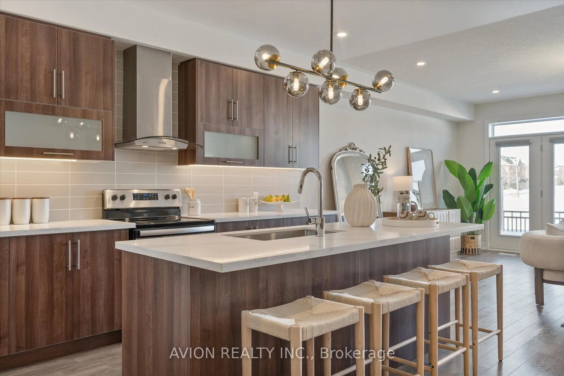 96 Donald Fleming Way N, #124