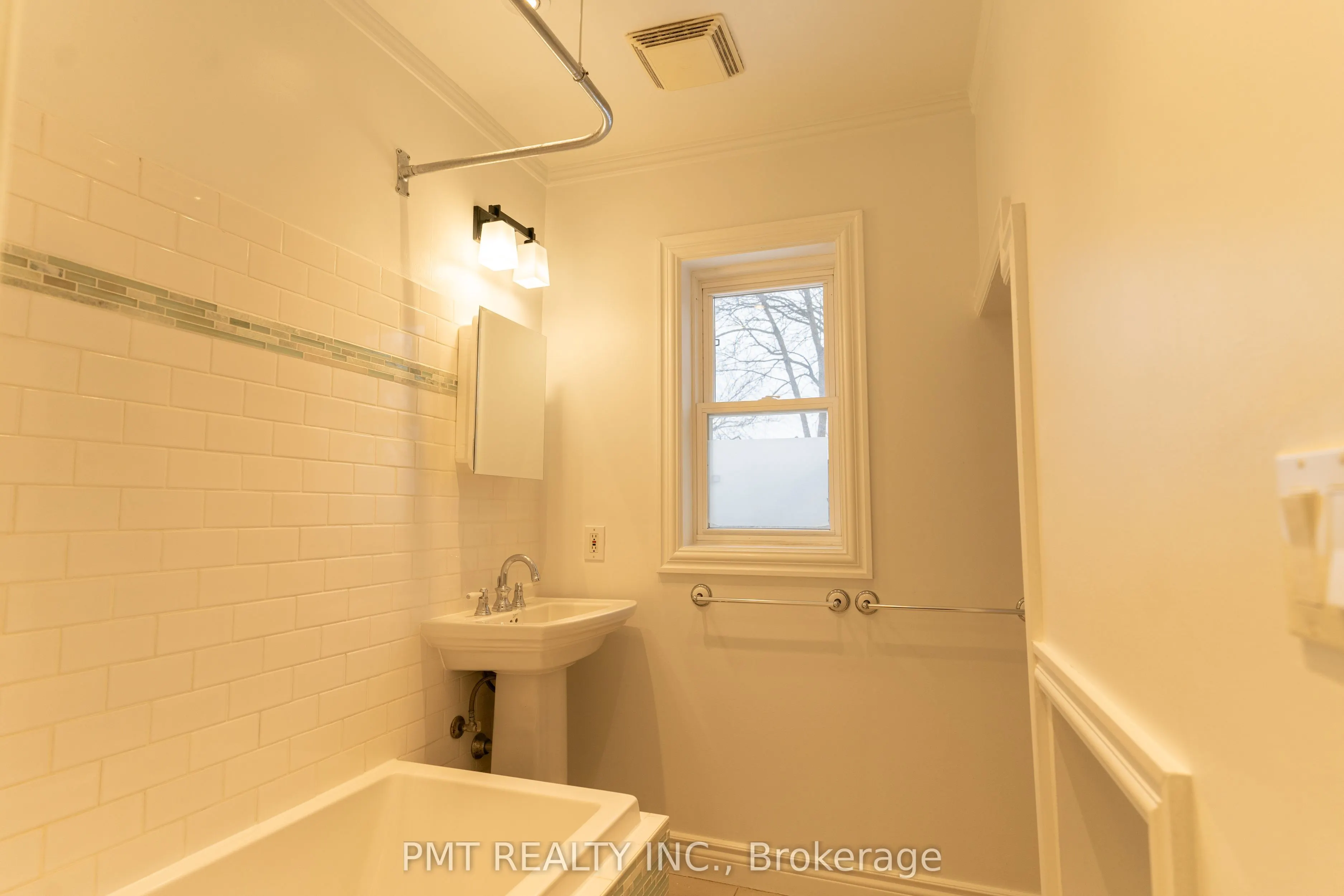 238 Woodfield Road