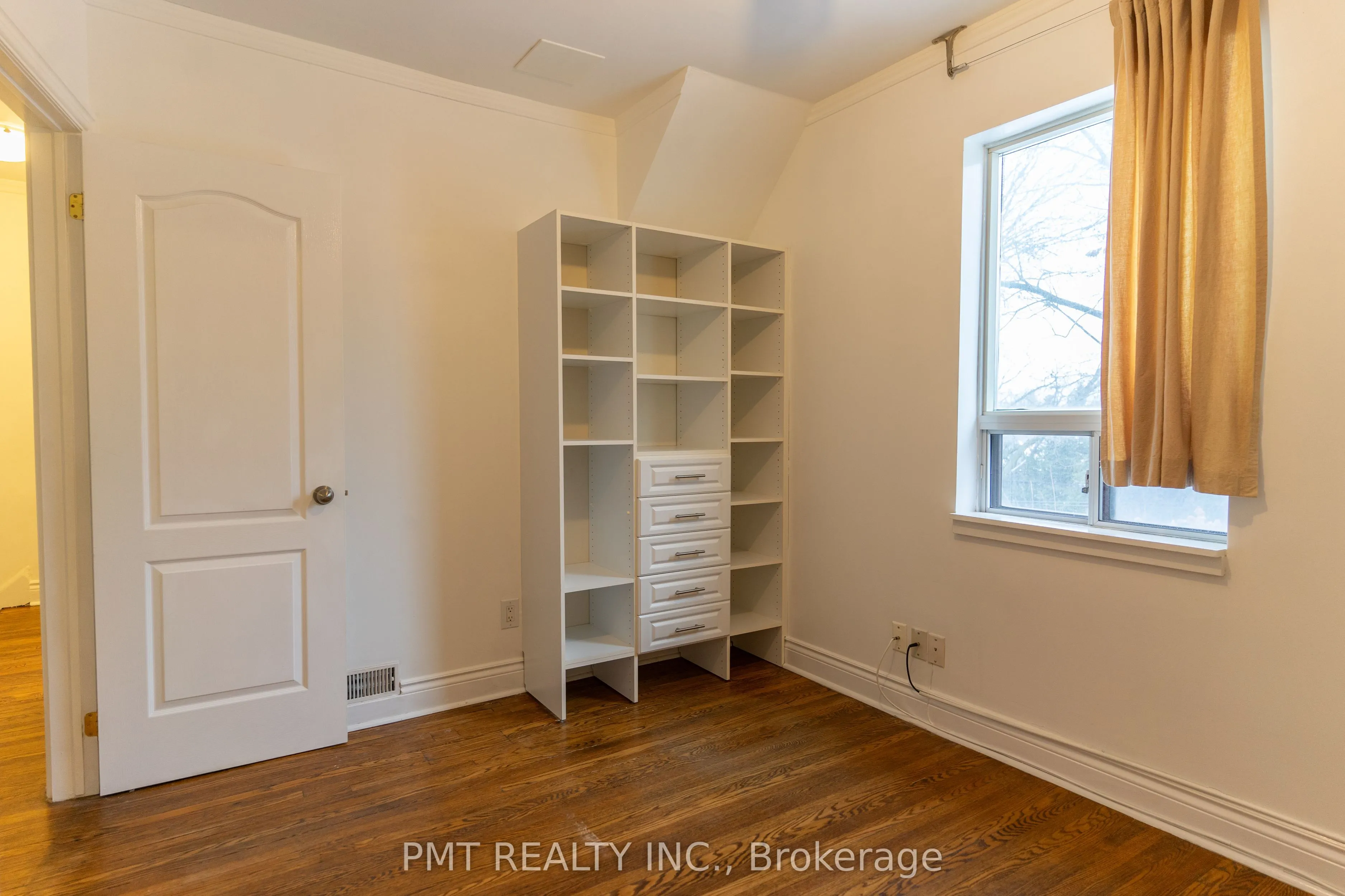 238 Woodfield Road