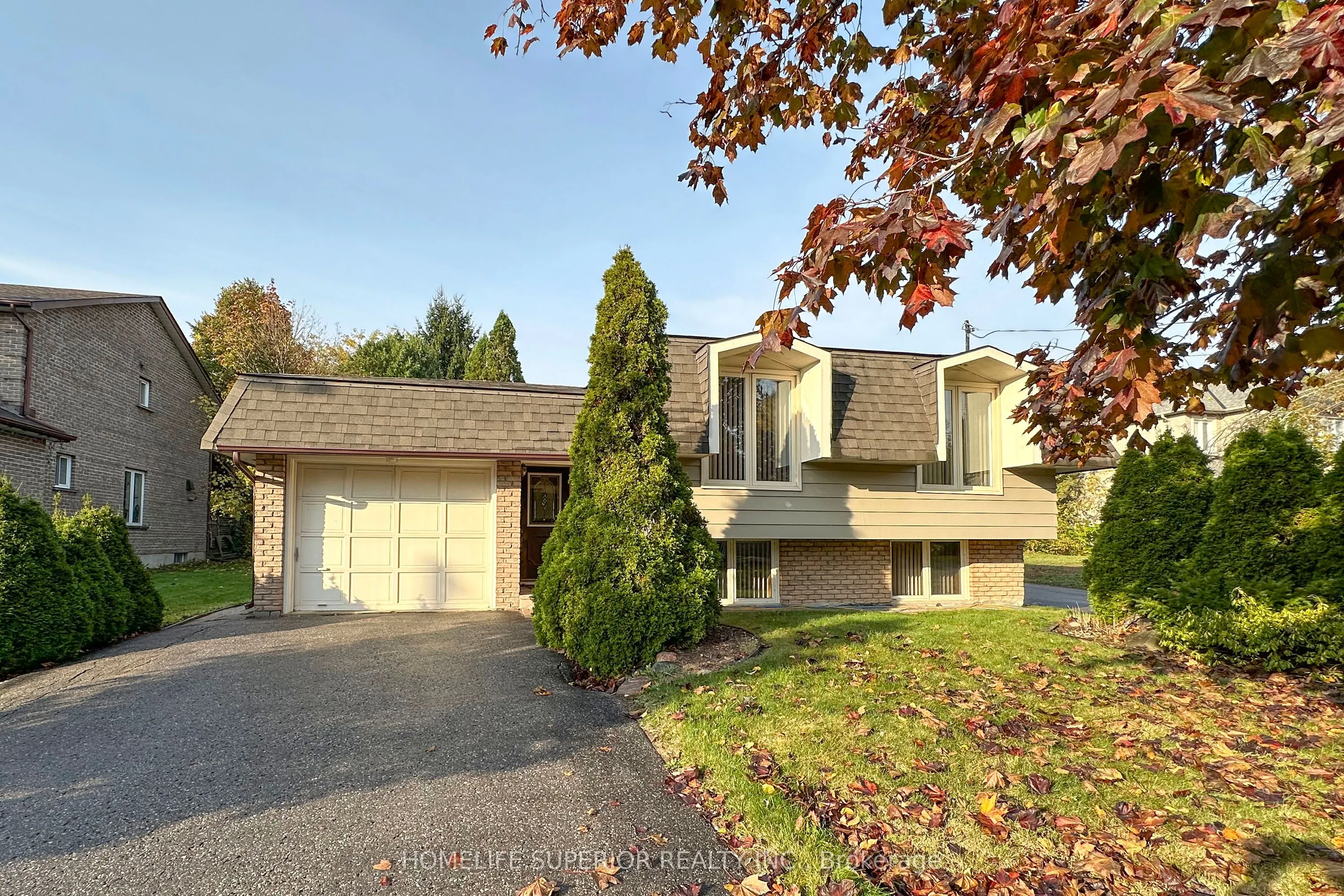 1946 Spruce Hill Road
