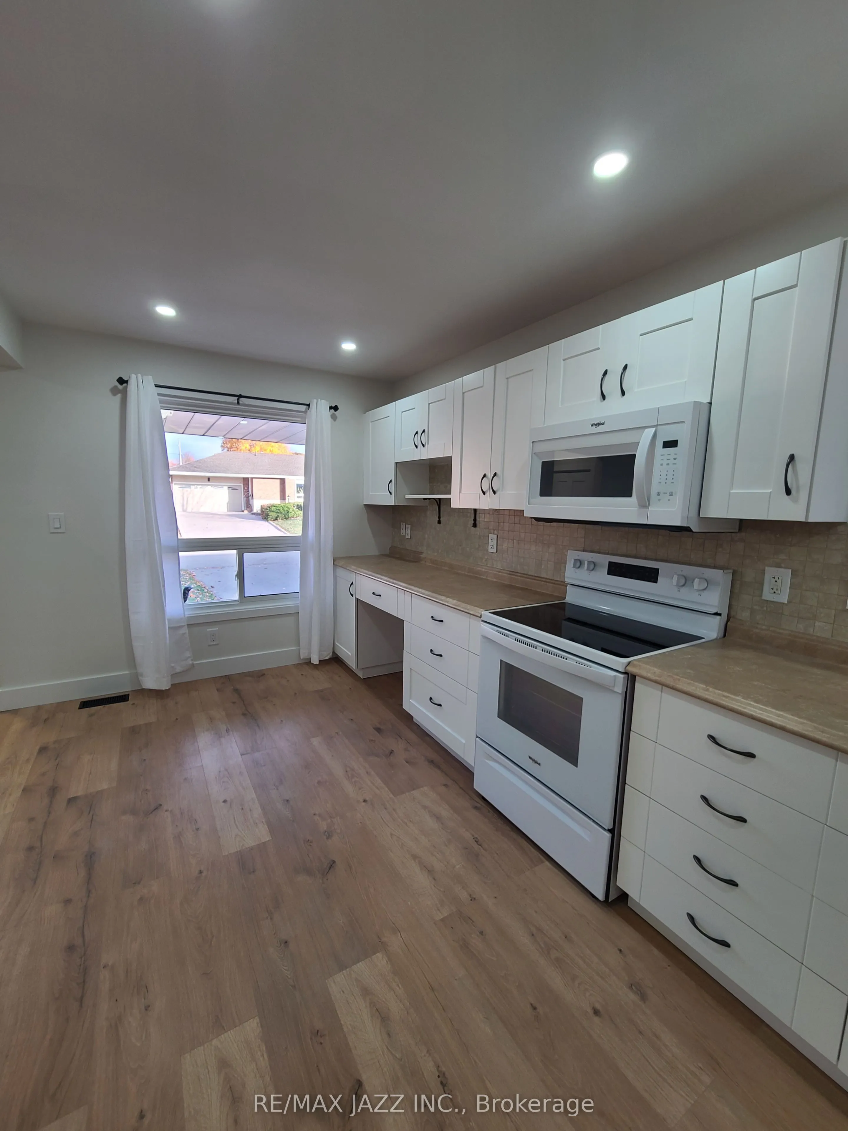 78 Parkway Crescent, #Upper