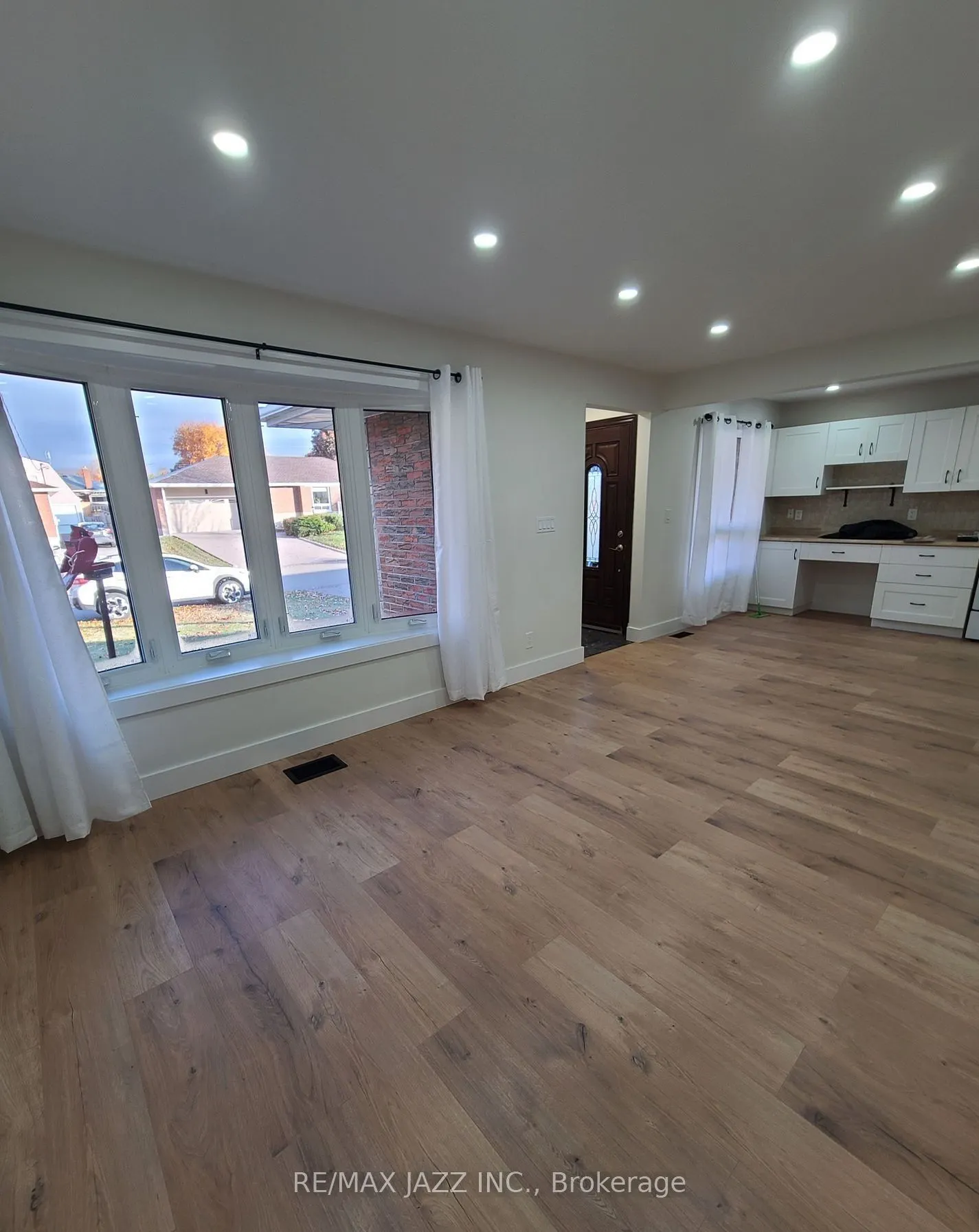 78 Parkway Crescent, #Upper
