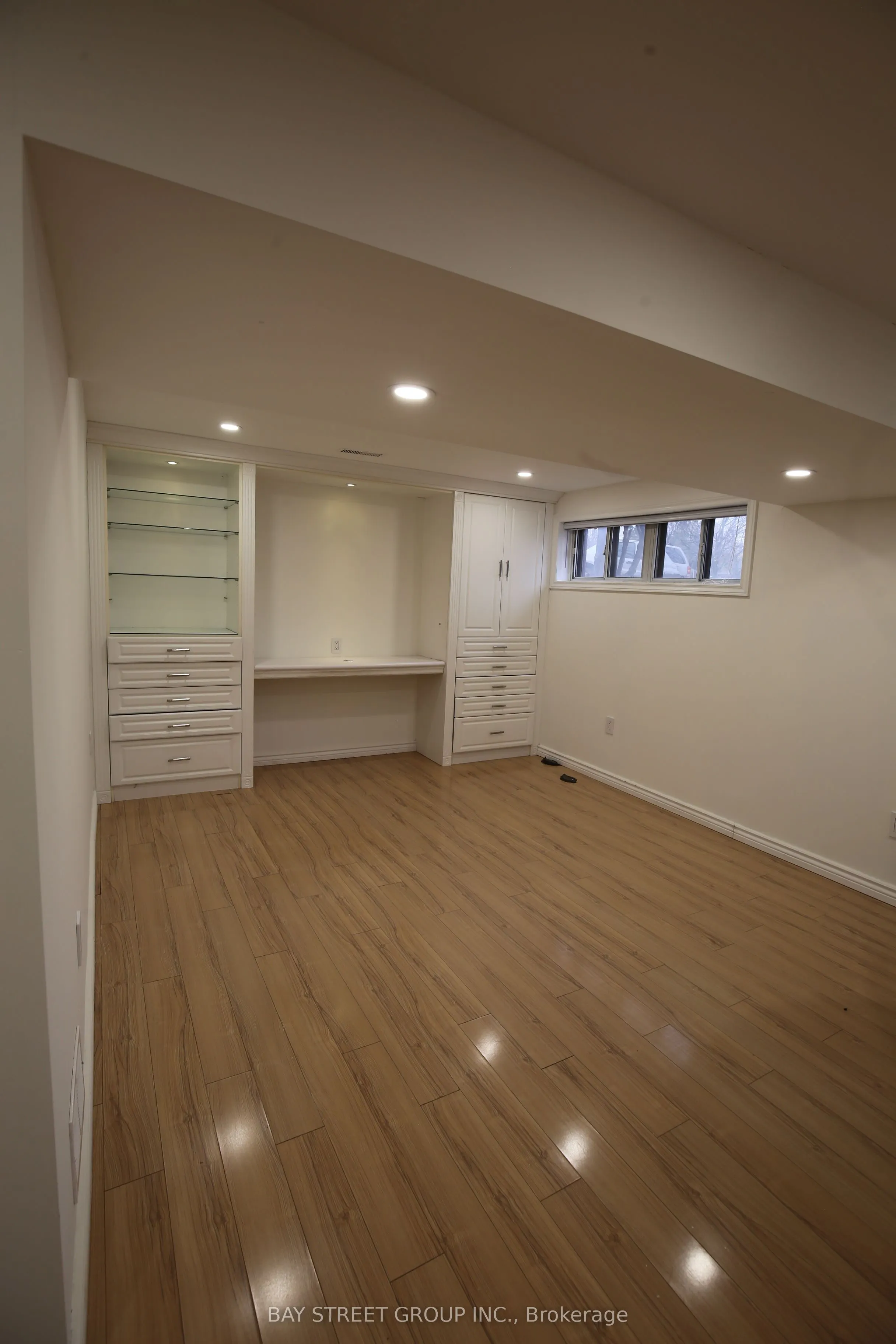 27 Manorwood Road