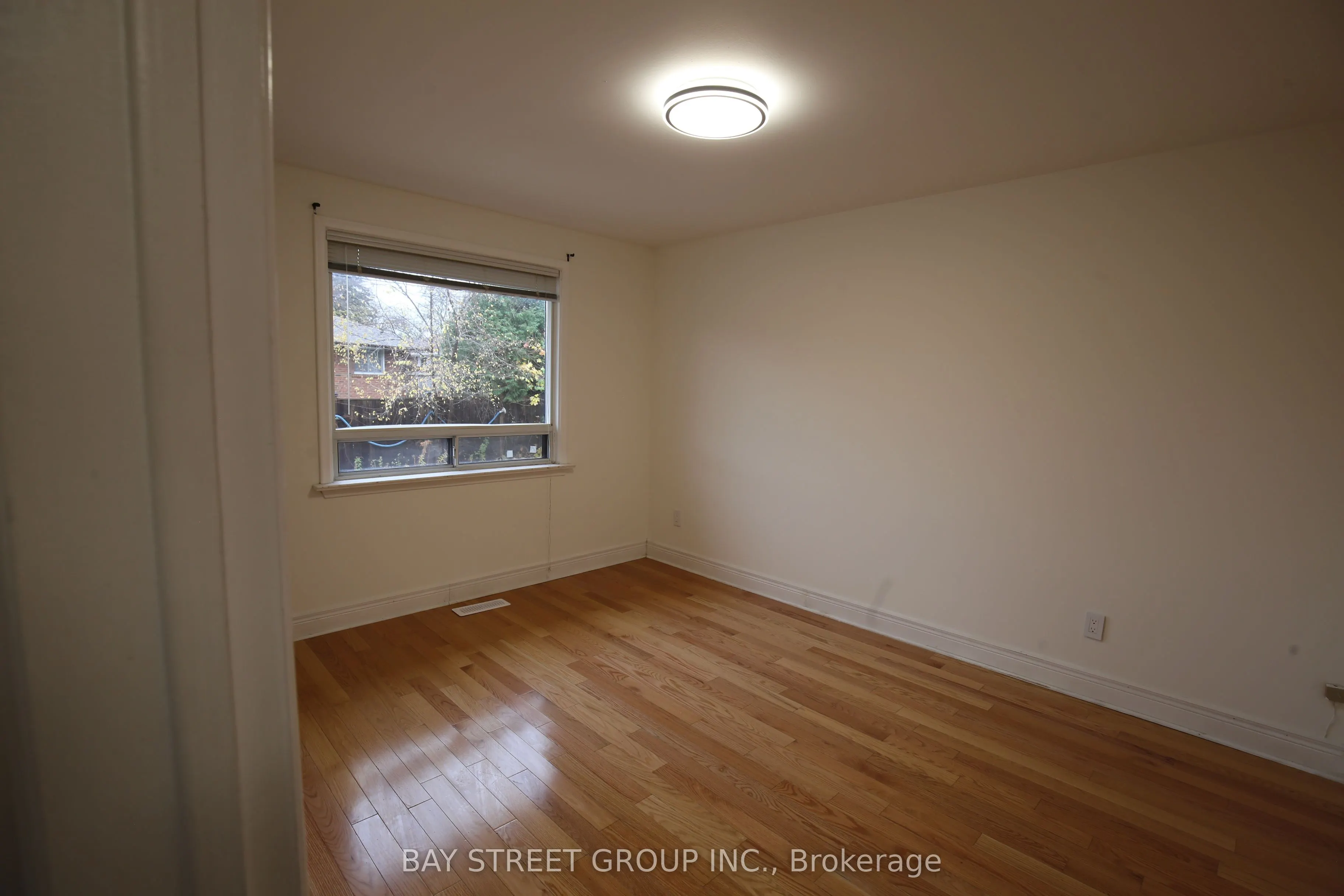 27 Manorwood Road