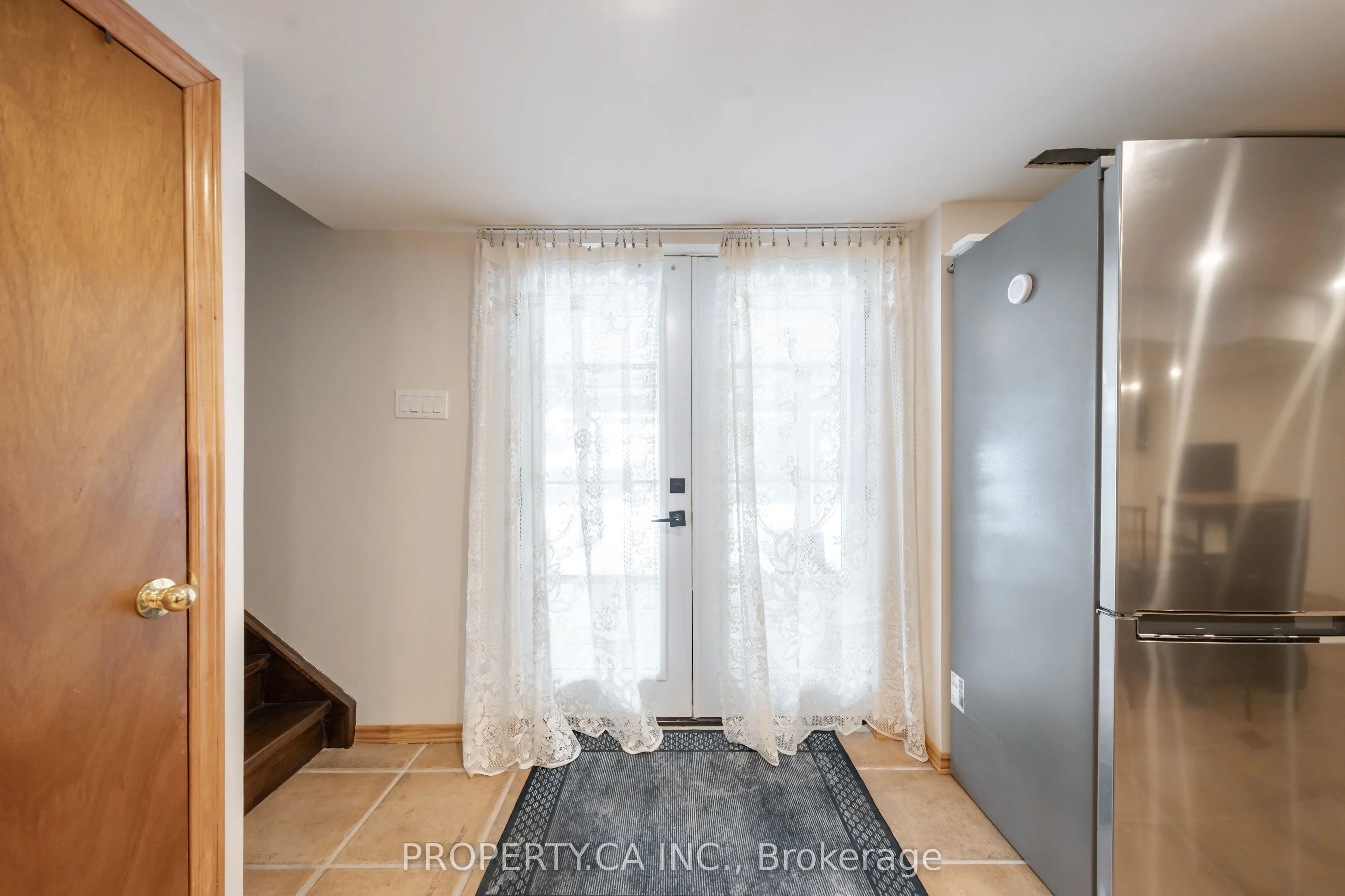 300 East Avenue, #Lower
