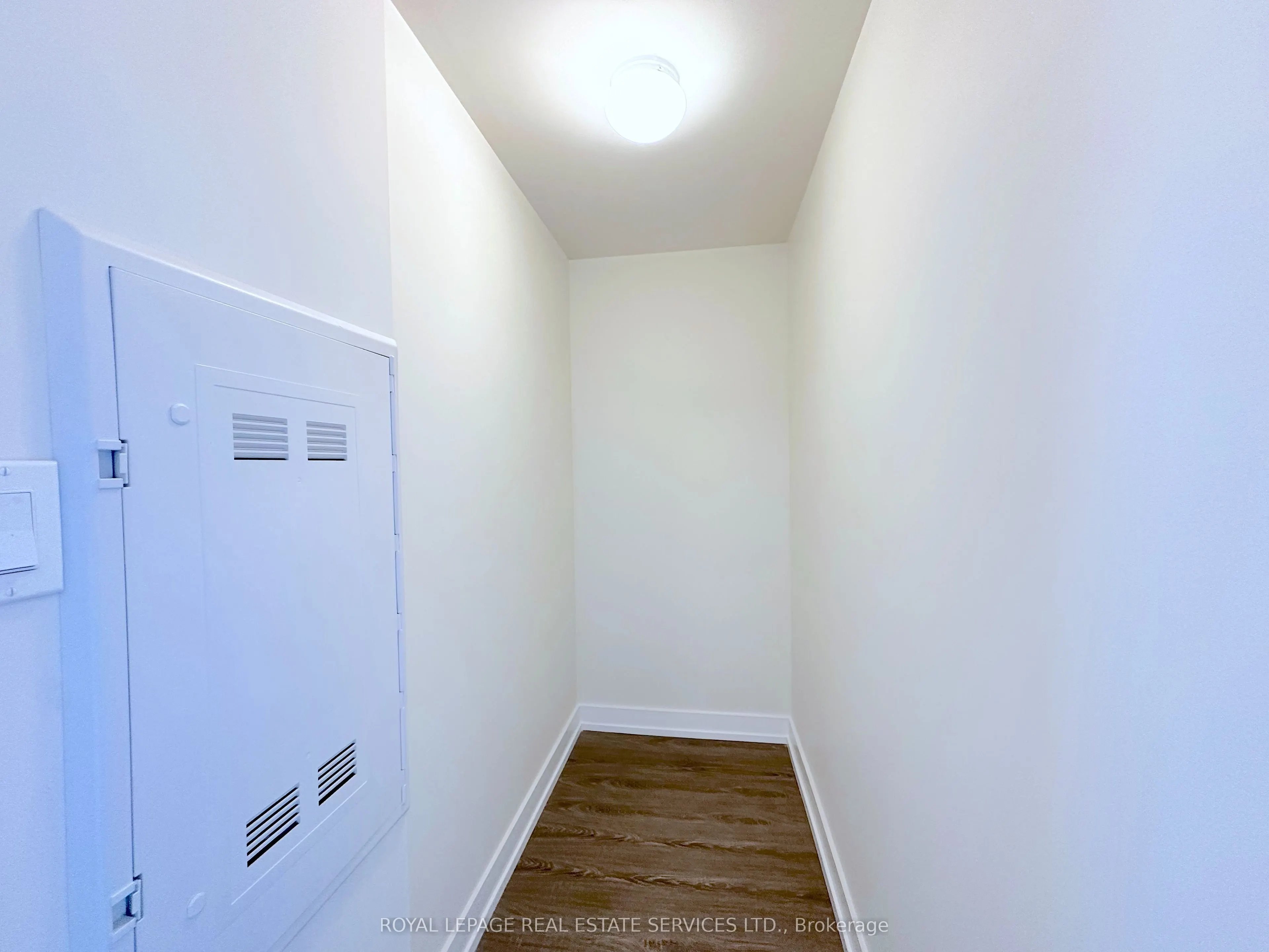 420 Harwood Avenue, #807