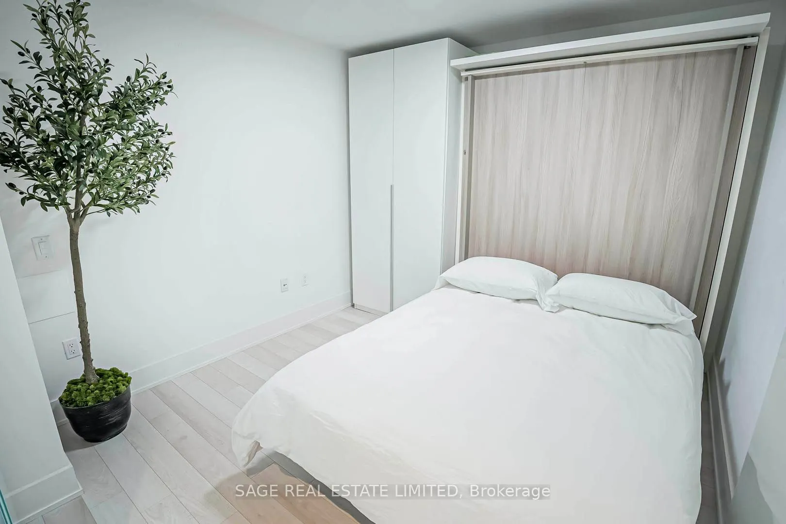 1888 Queen Street E #206
