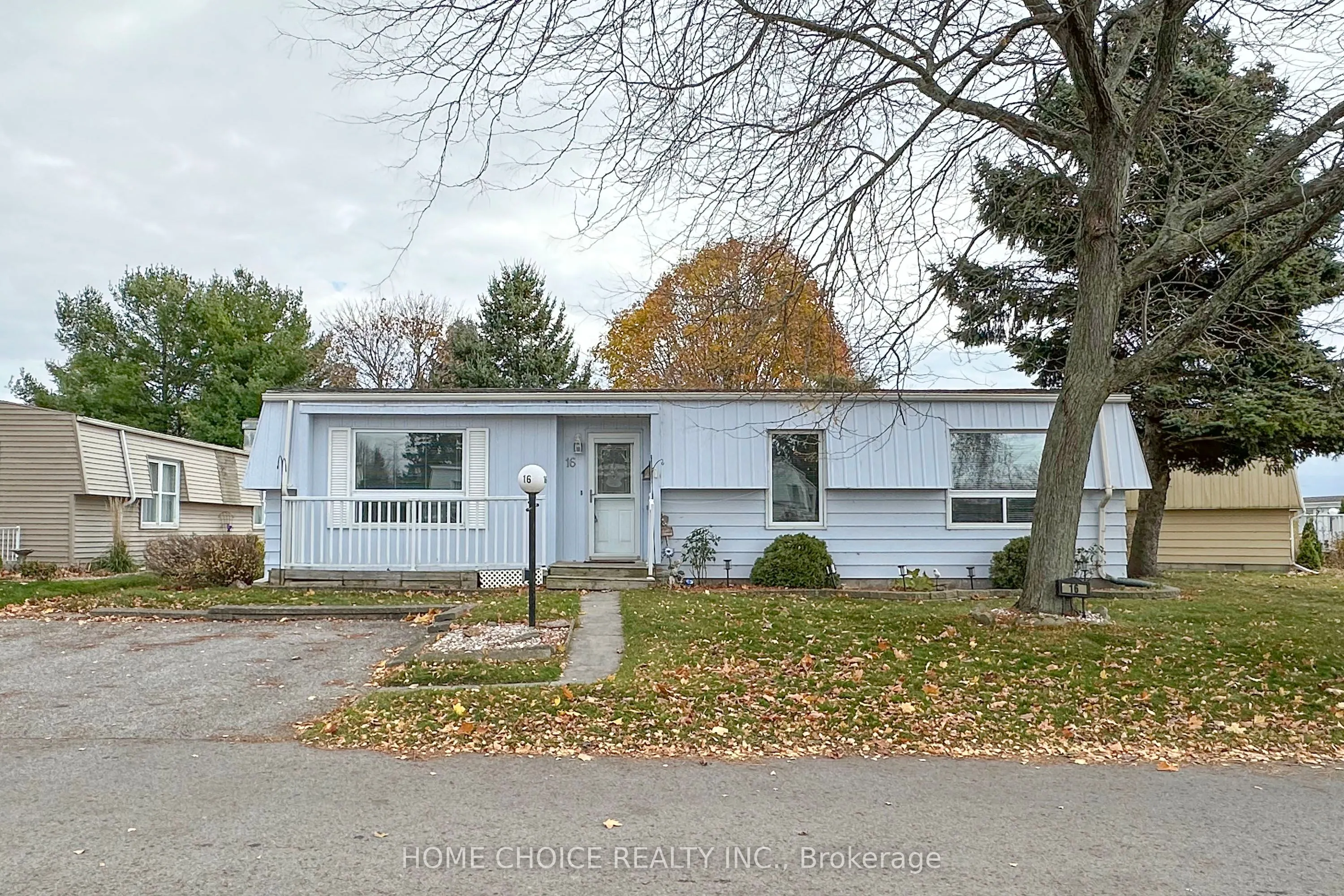 16 The Cove Road