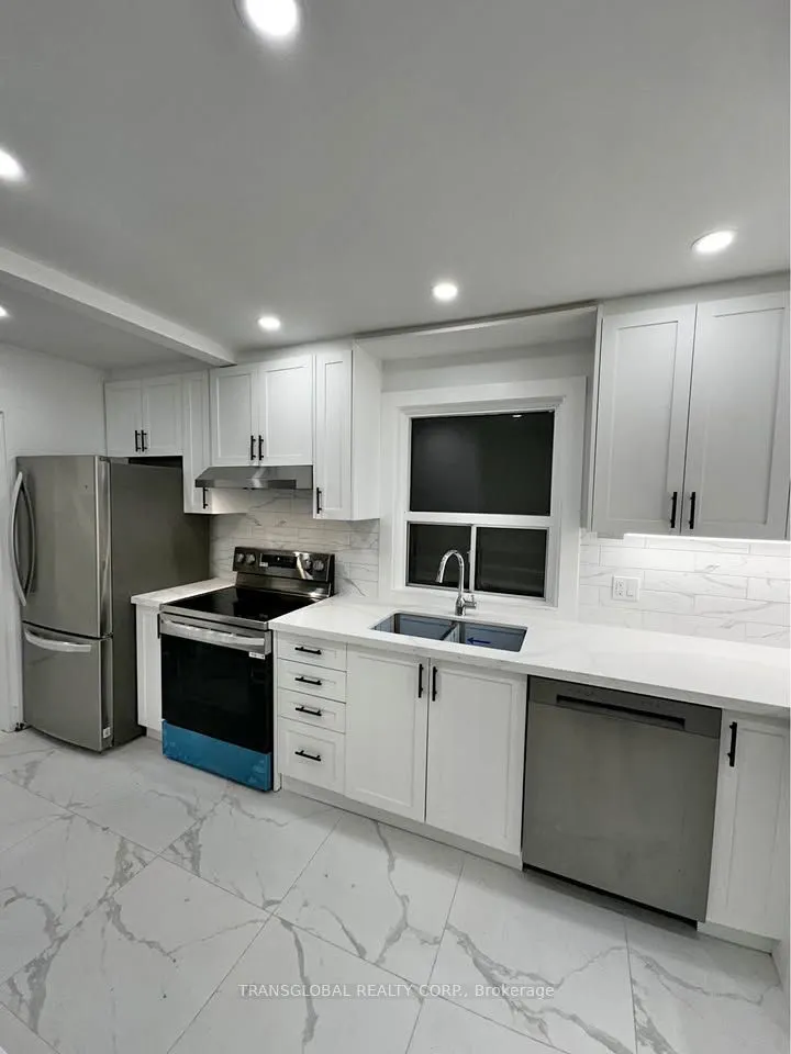10 Anticosti Drive #Main
