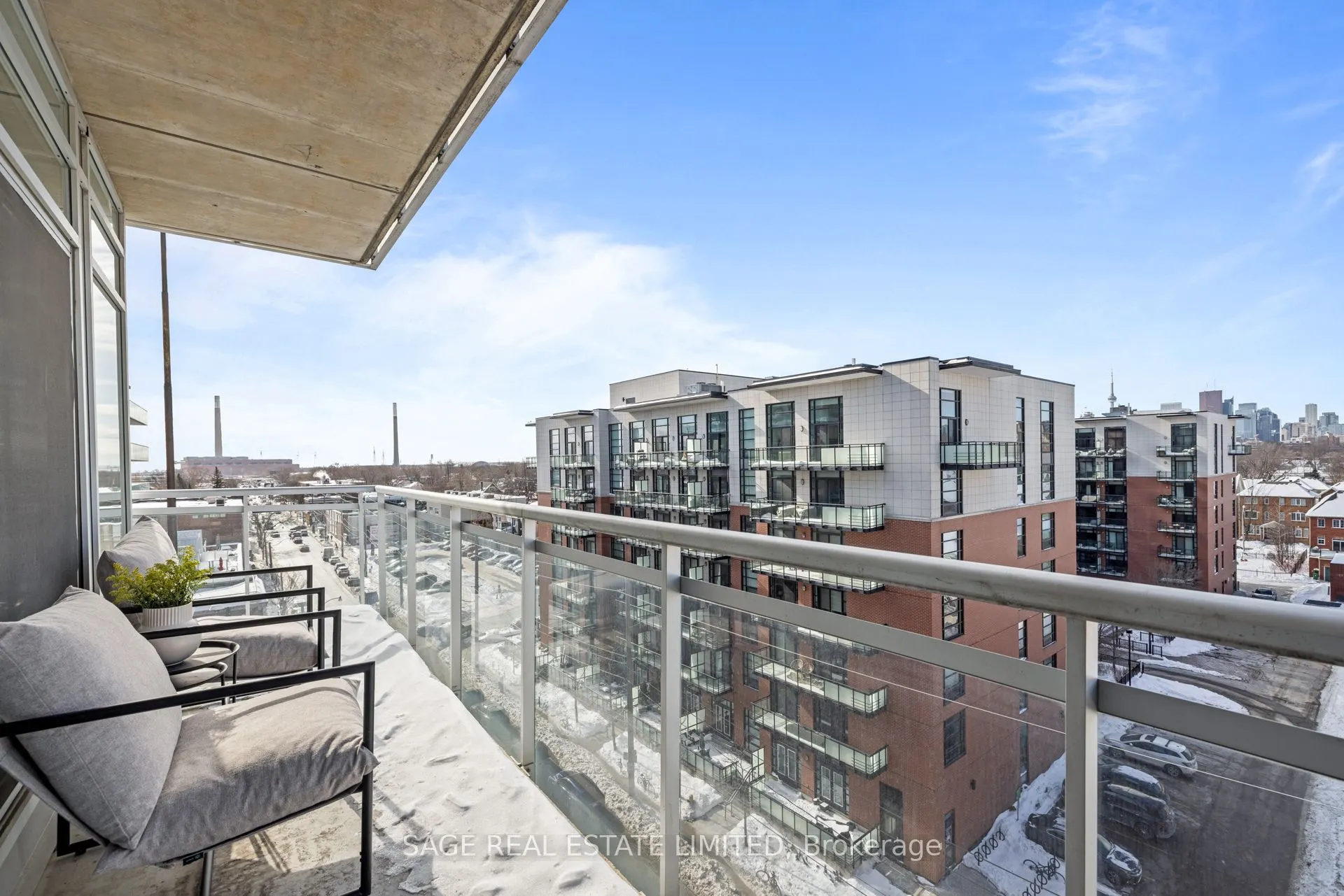 233 Carlaw Avenue #601