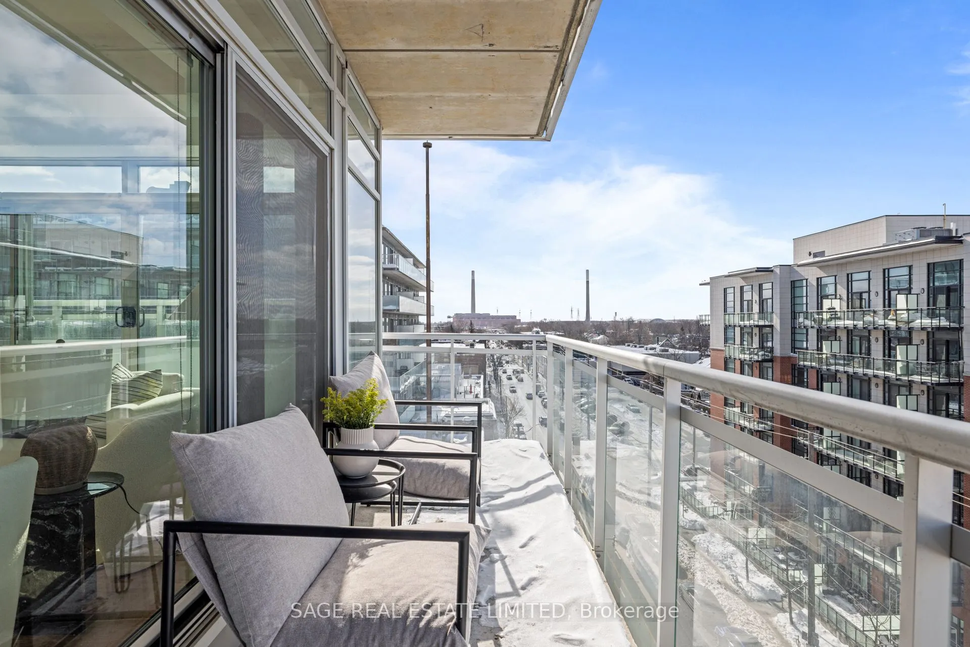 233 Carlaw Avenue #601