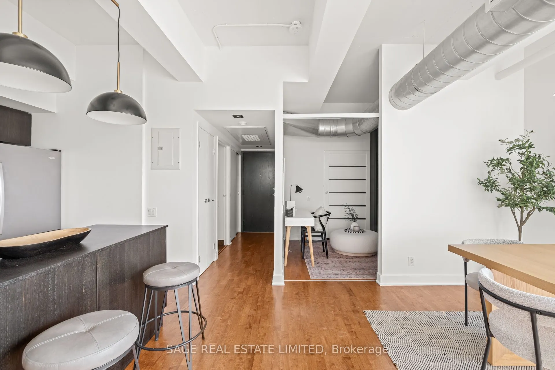 233 Carlaw Avenue #601