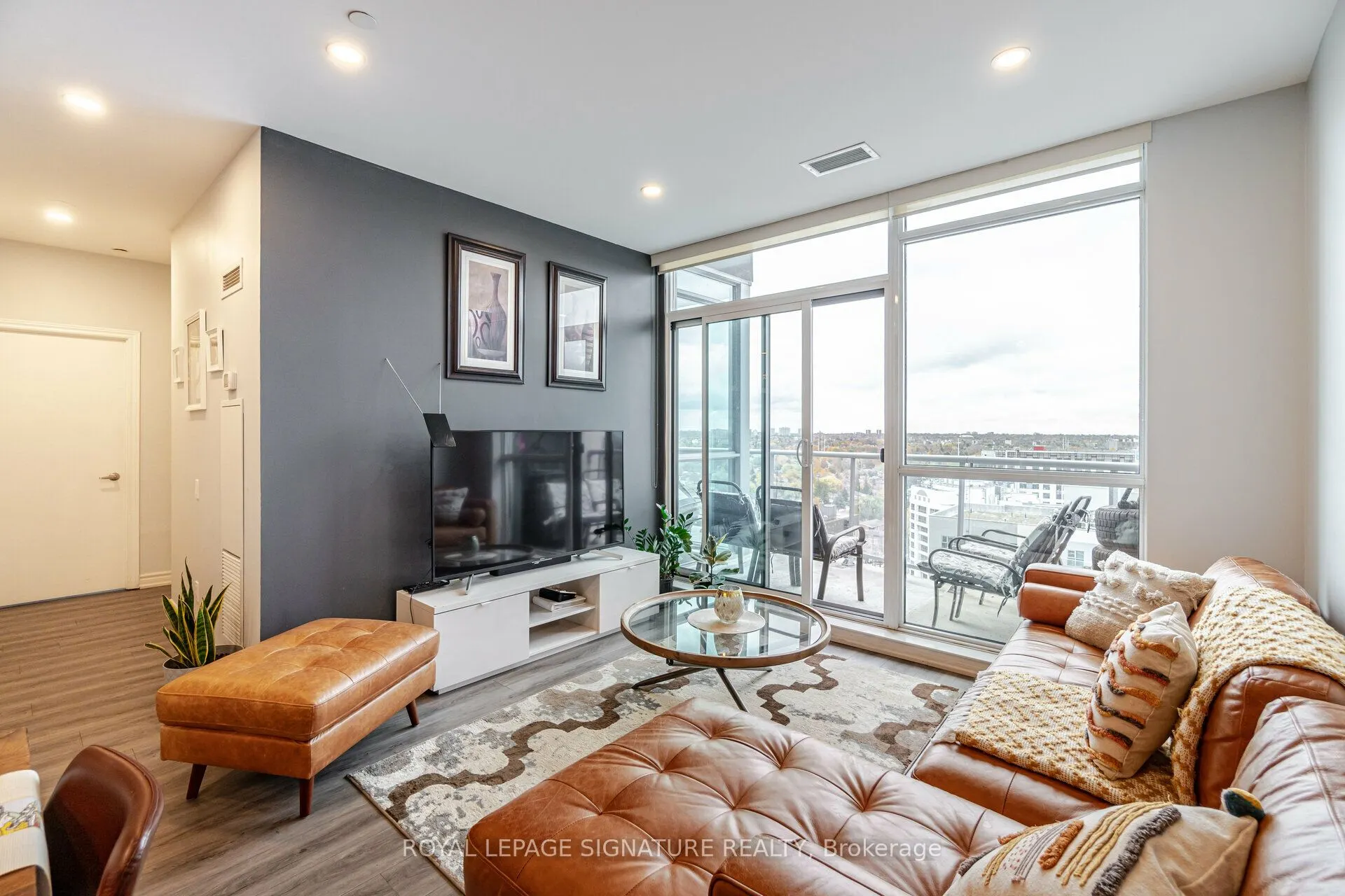 1328 Birchmount Road, #PH01