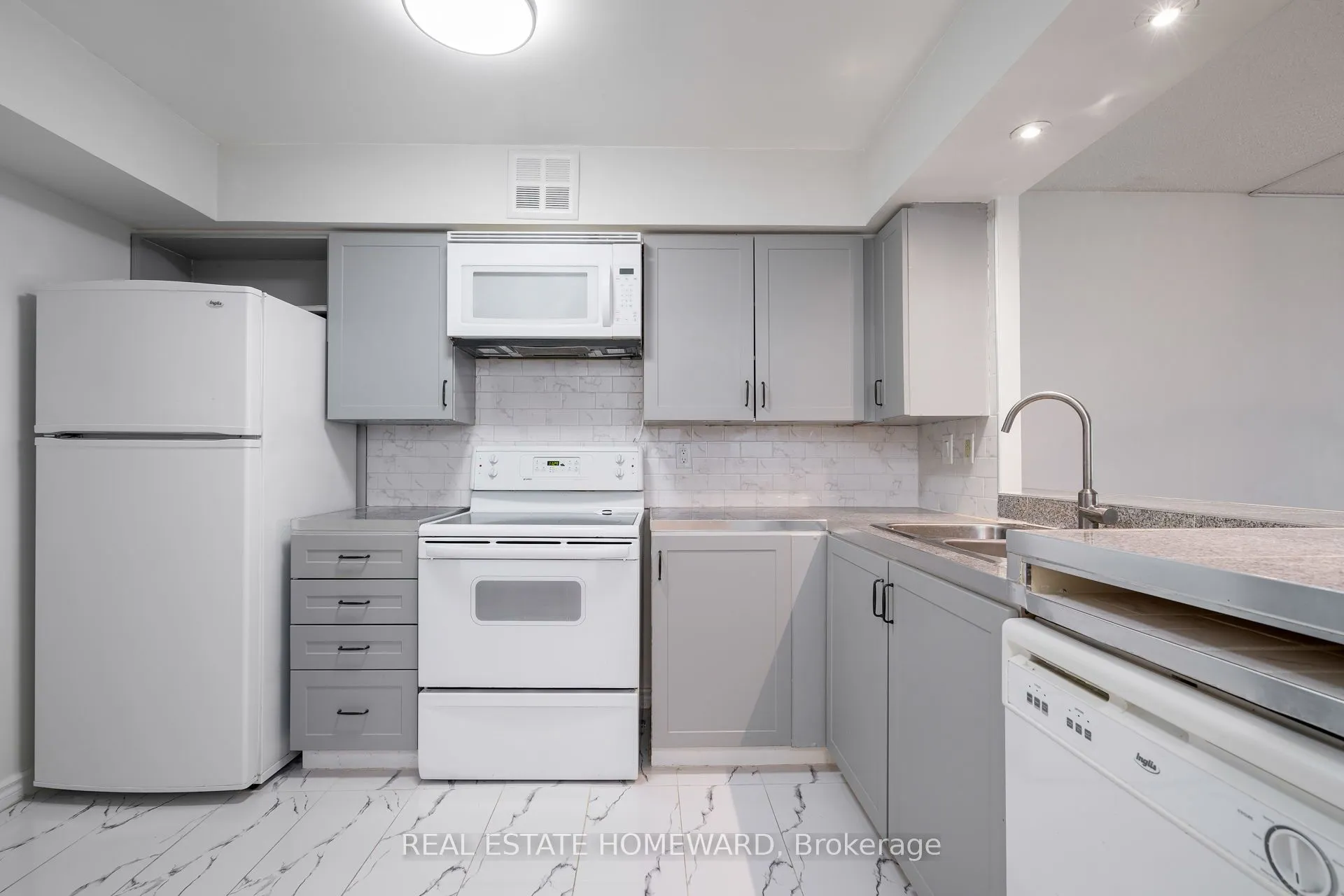 4 Park Vista Drive, #1413