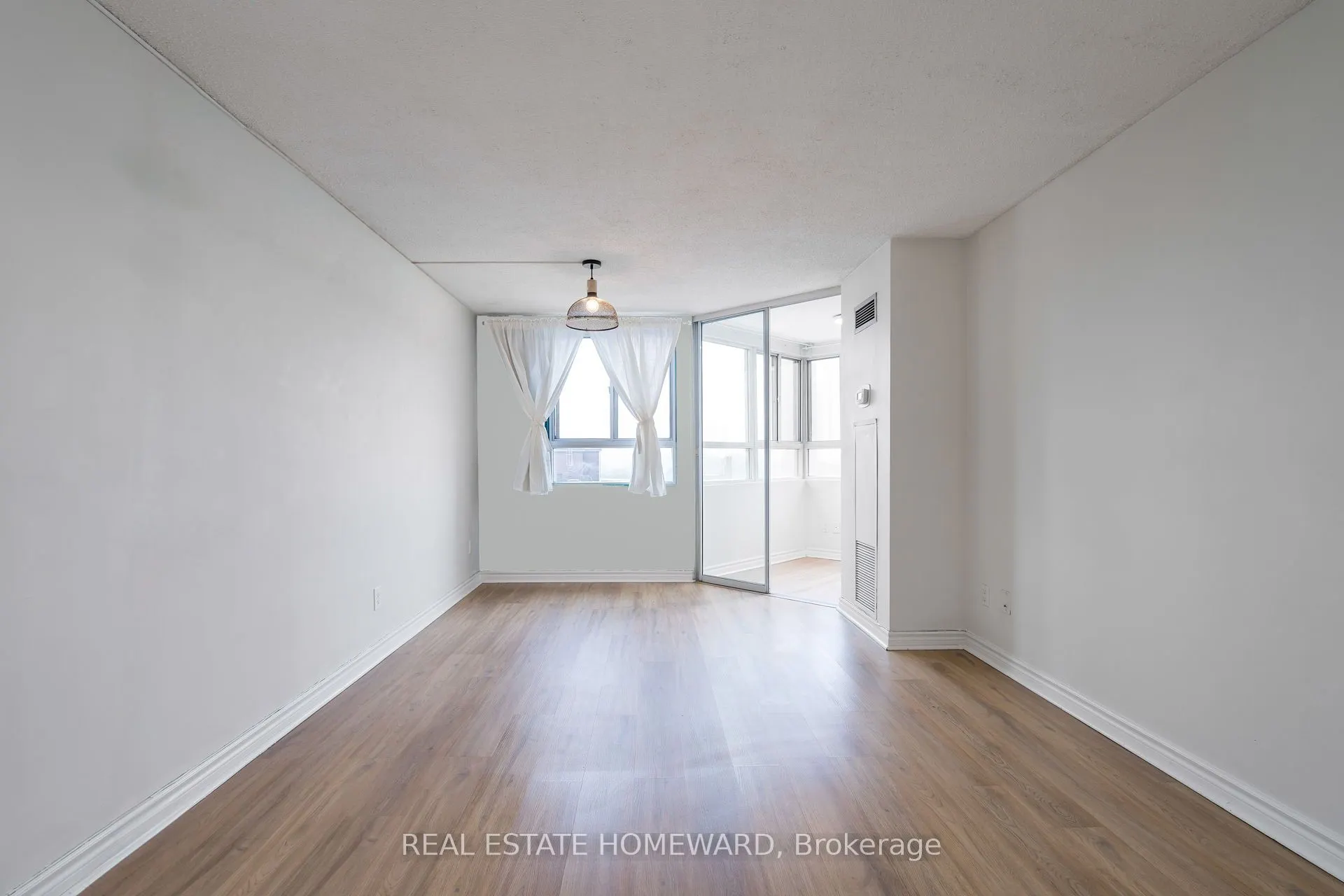 4 Park Vista Drive, #1413
