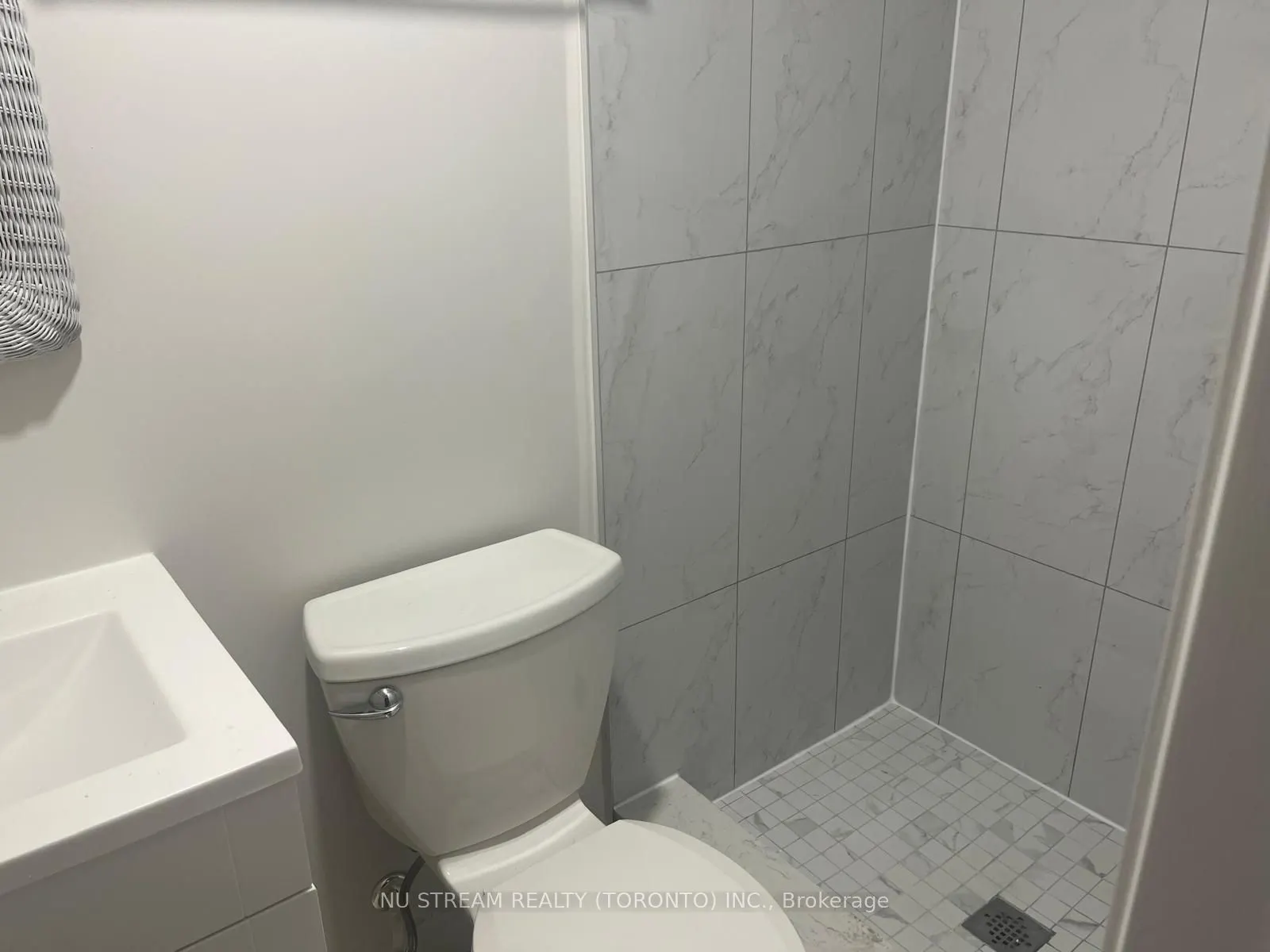 132 Heatherside Drive, #Basement