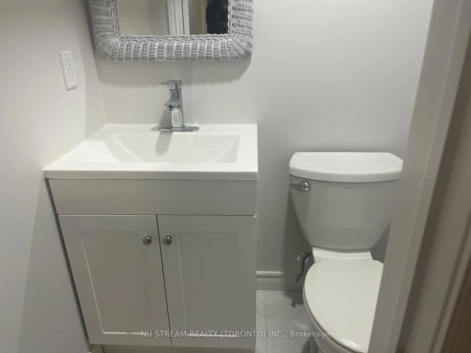 132 Heatherside Drive, #Basement