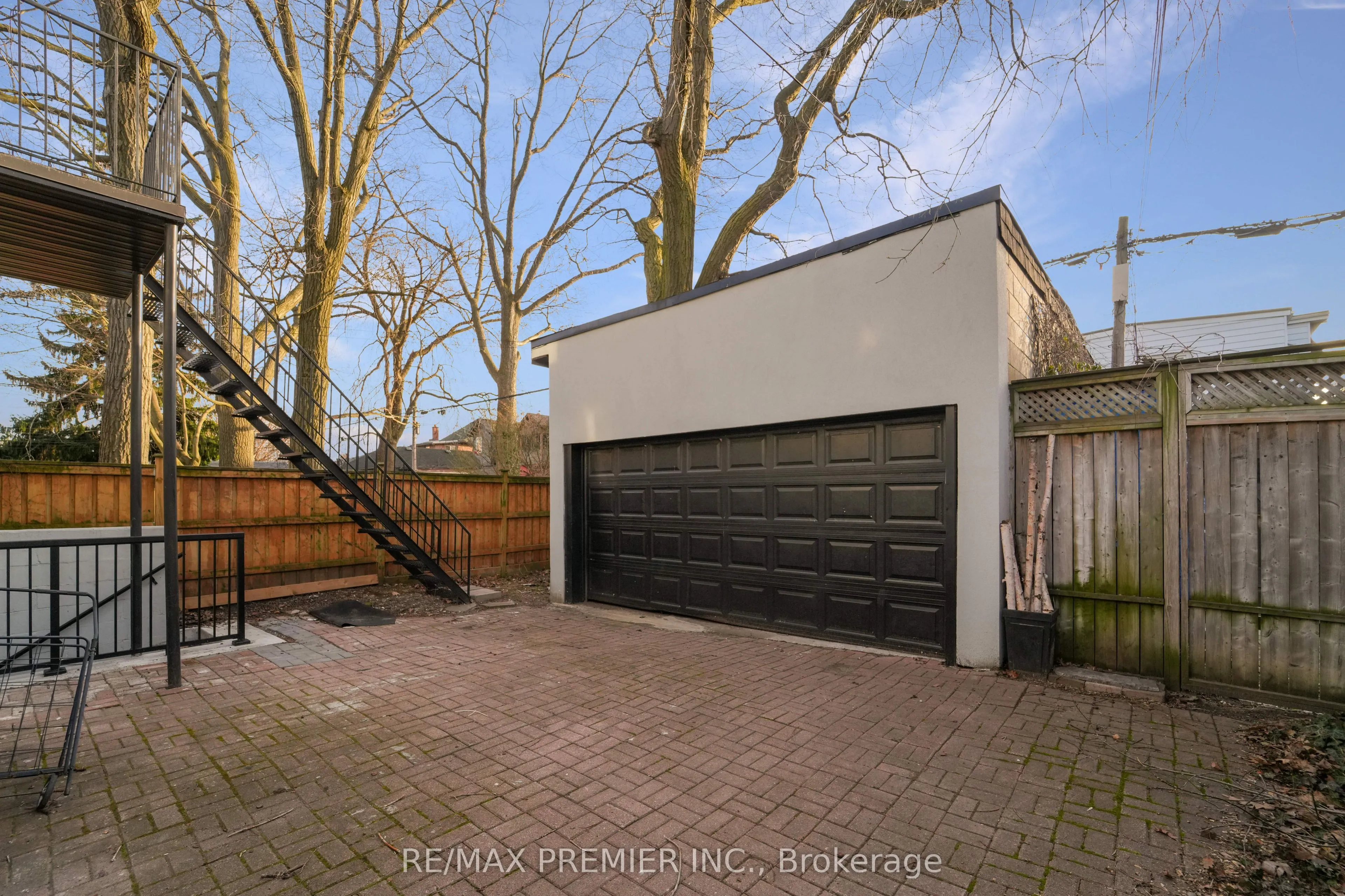 434 Victoria Park Avenue