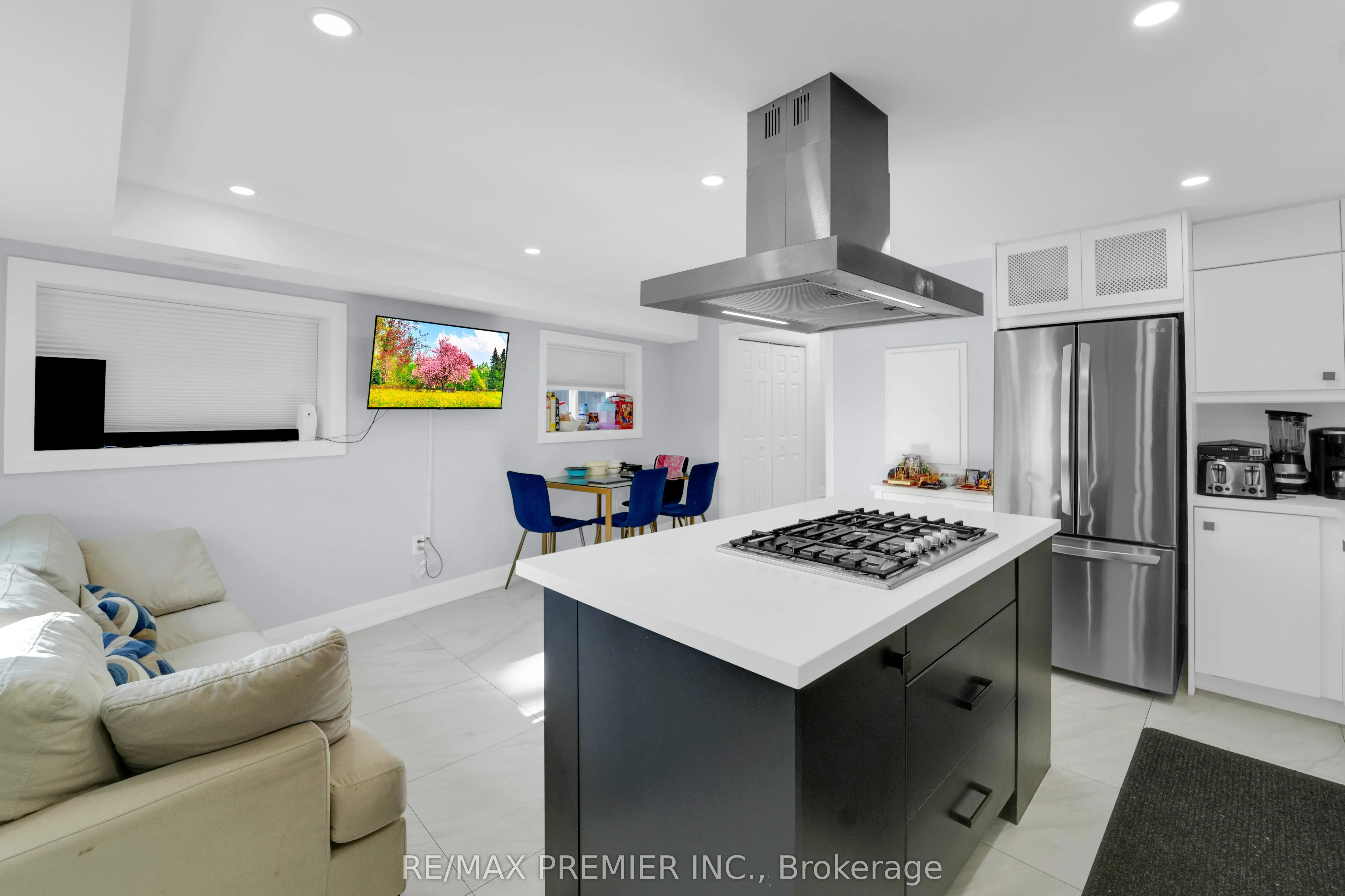 434 Victoria Park Avenue