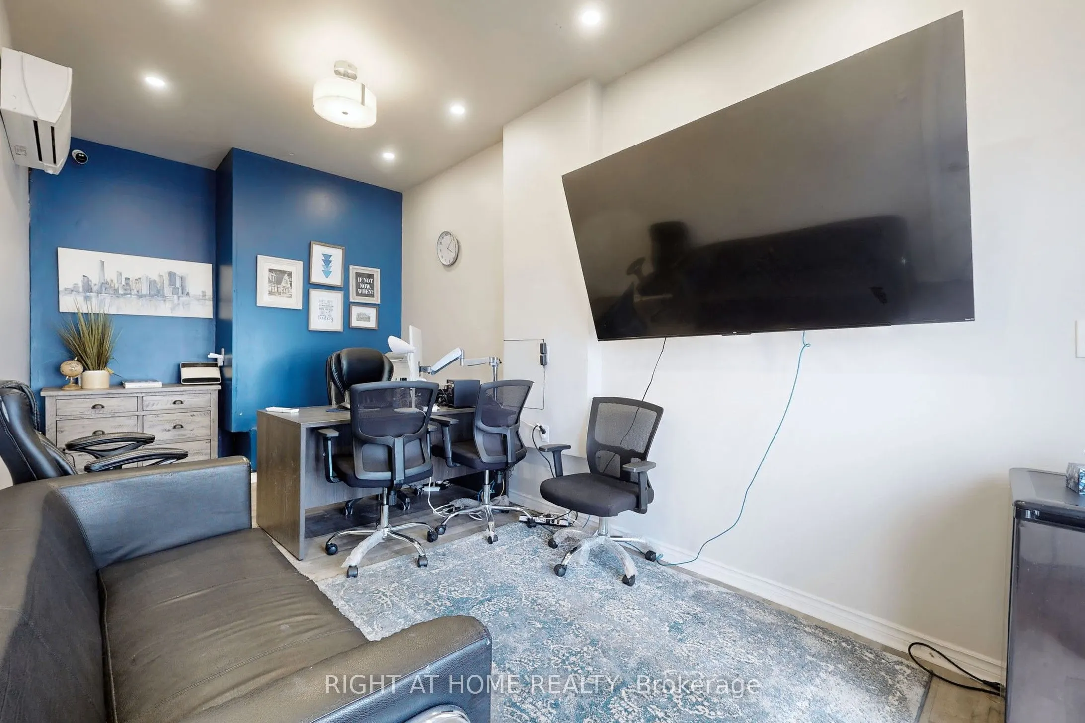 78 Middlecote Drive