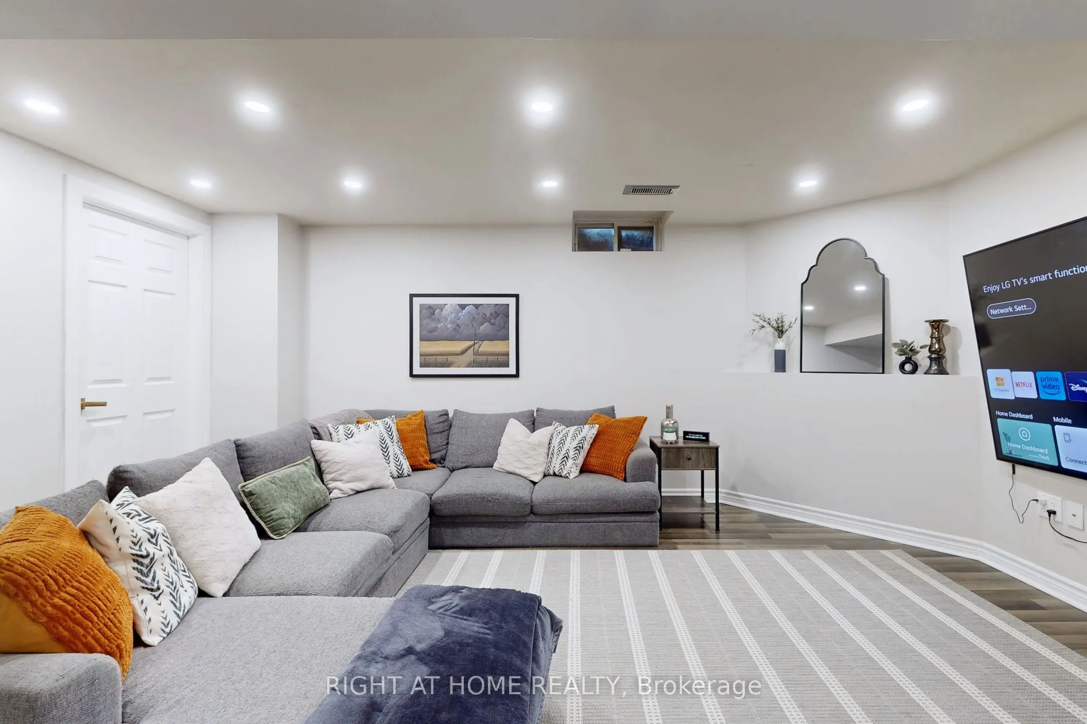 78 Middlecote Drive
