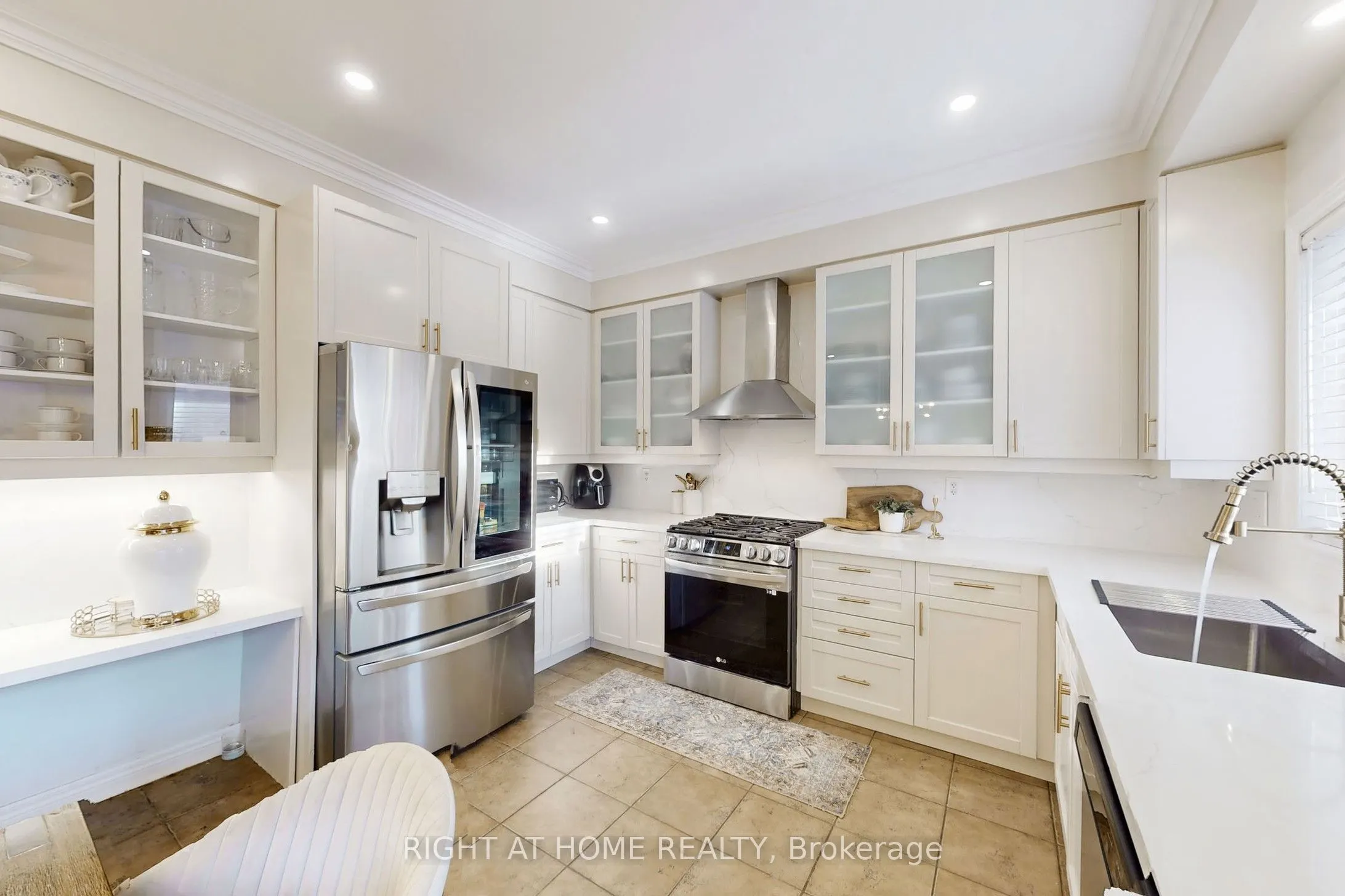 78 Middlecote Drive