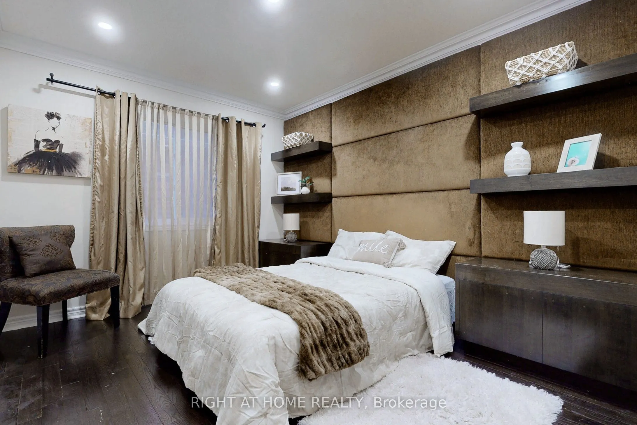 78 Middlecote Drive