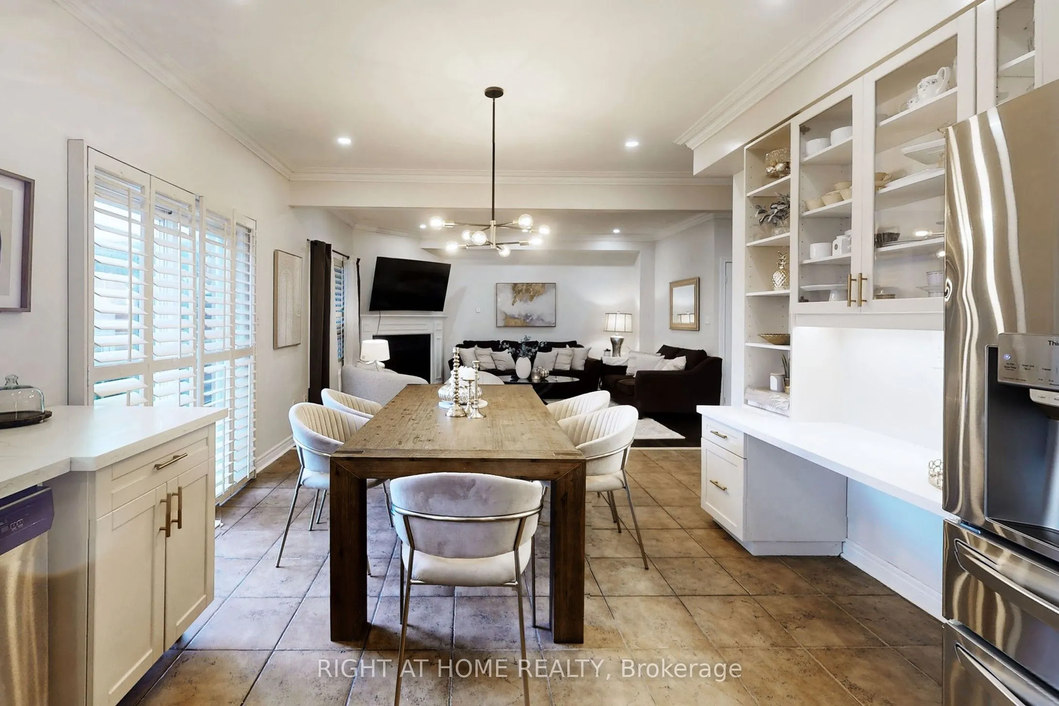 78 Middlecote Drive