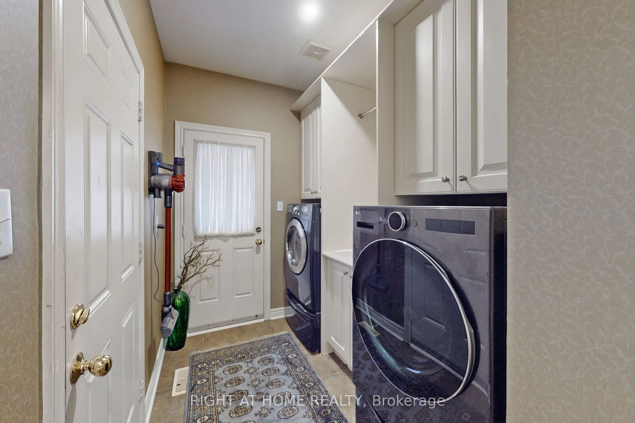 78 Middlecote Drive