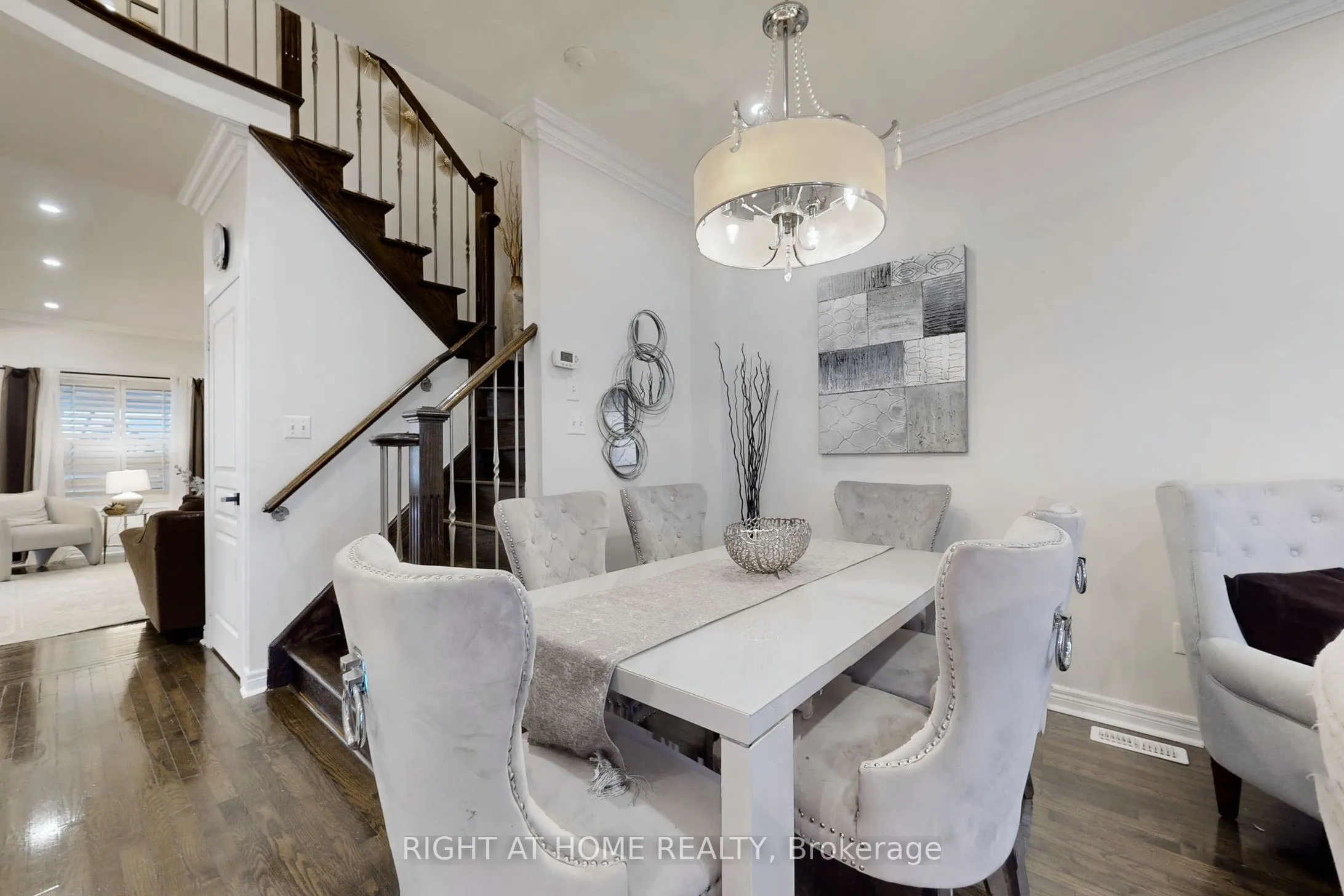 78 Middlecote Drive