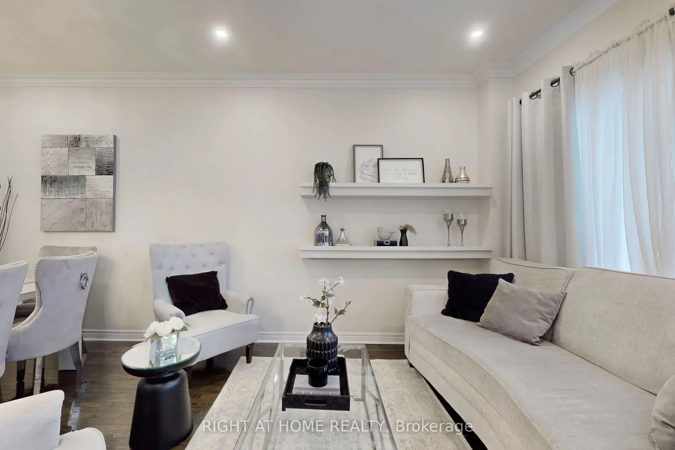 78 Middlecote Drive