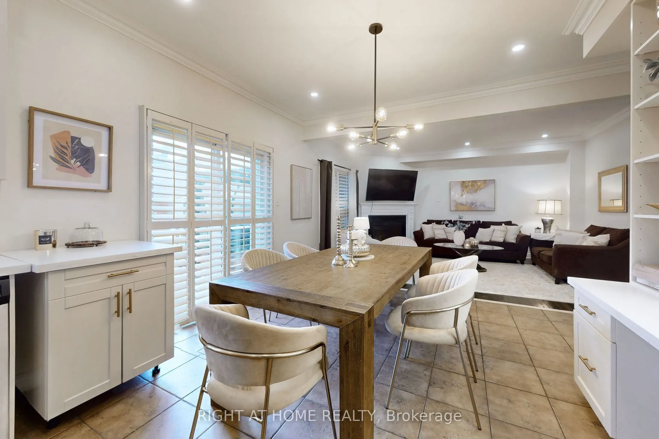 78 Middlecote Drive