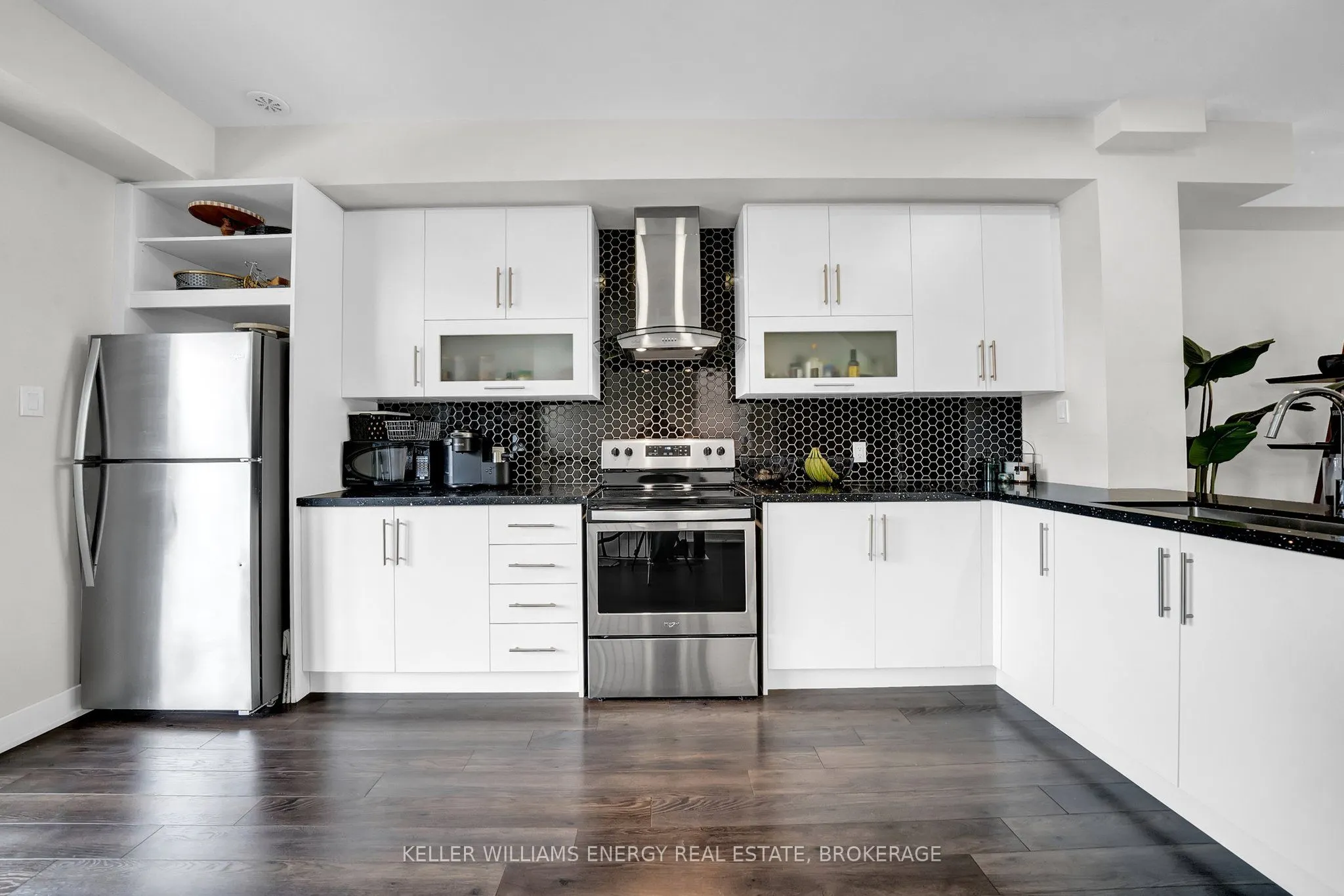 15 Shawfield Way, #83