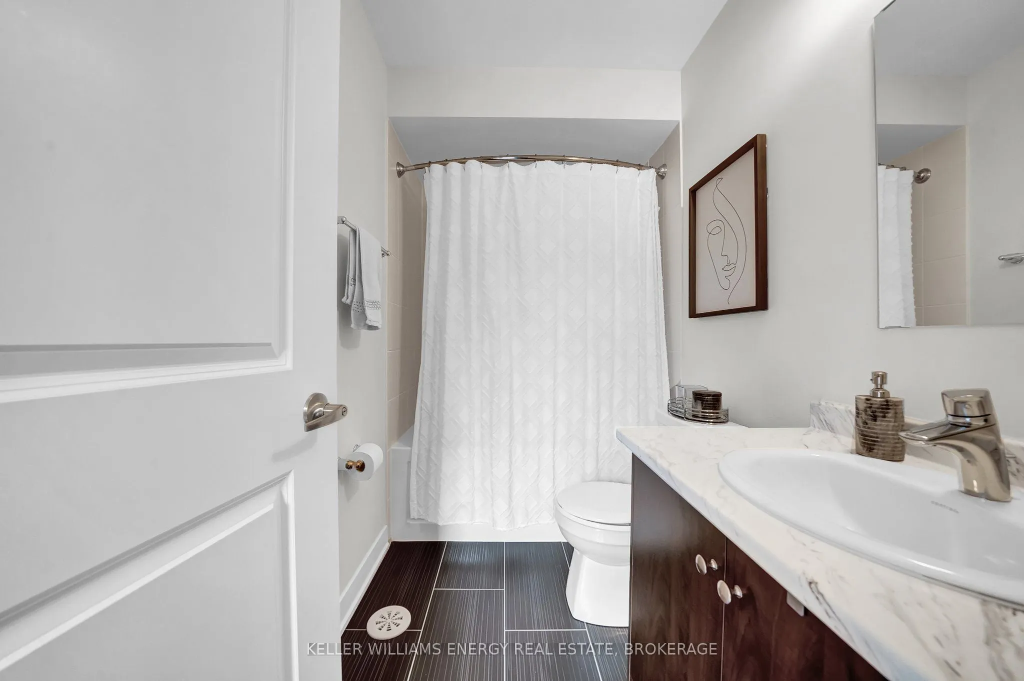 15 Shawfield Way, #83