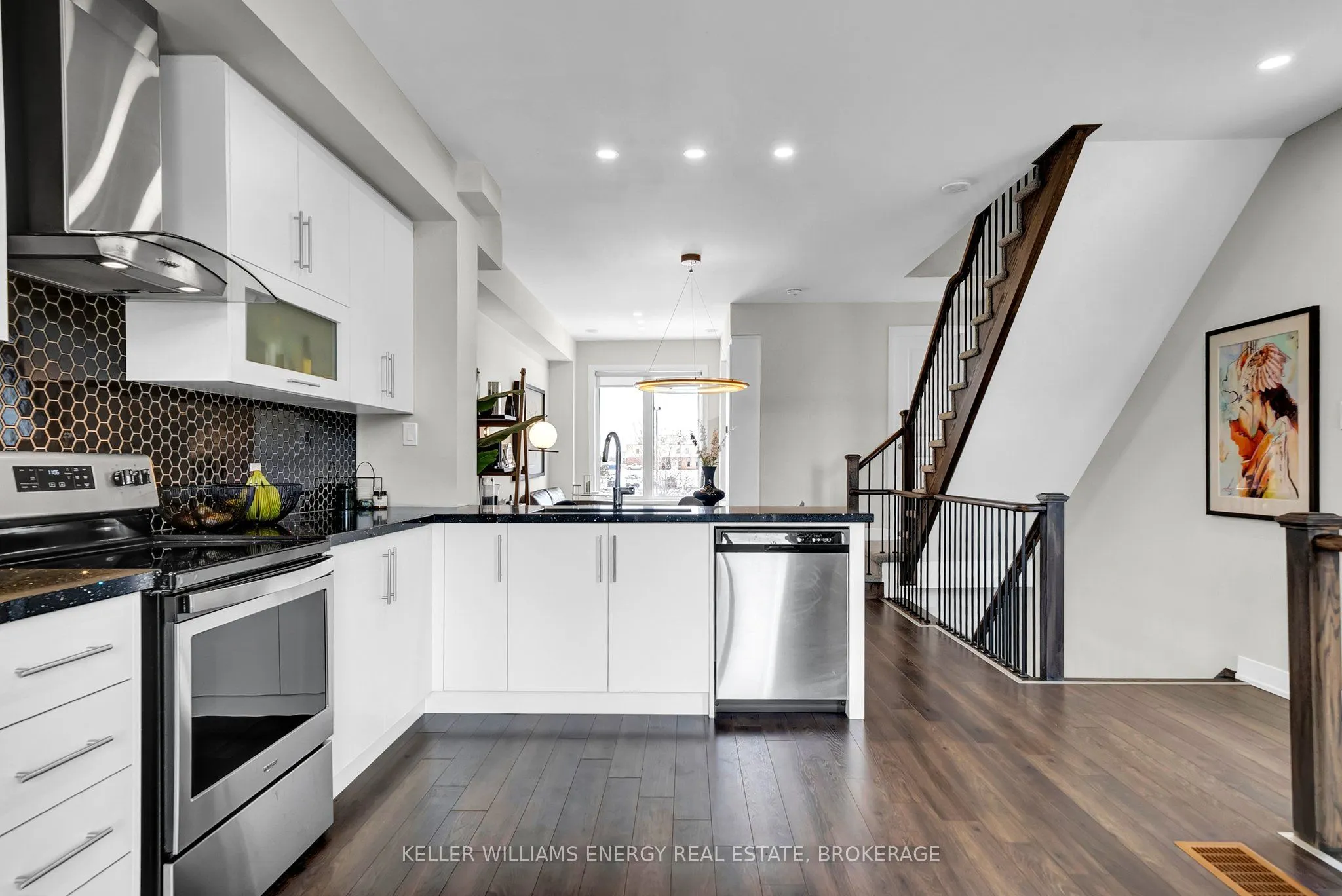 15 Shawfield Way, #83