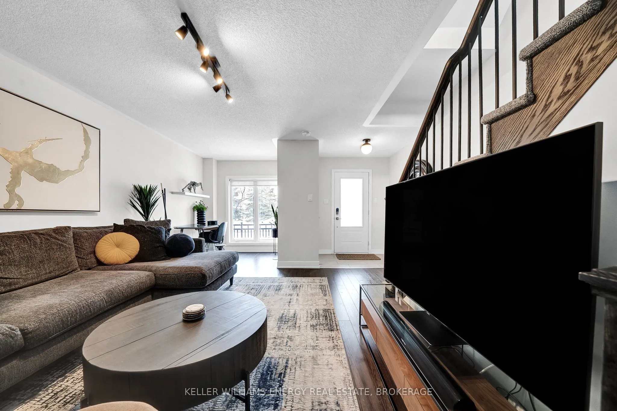15 Shawfield Way, #83