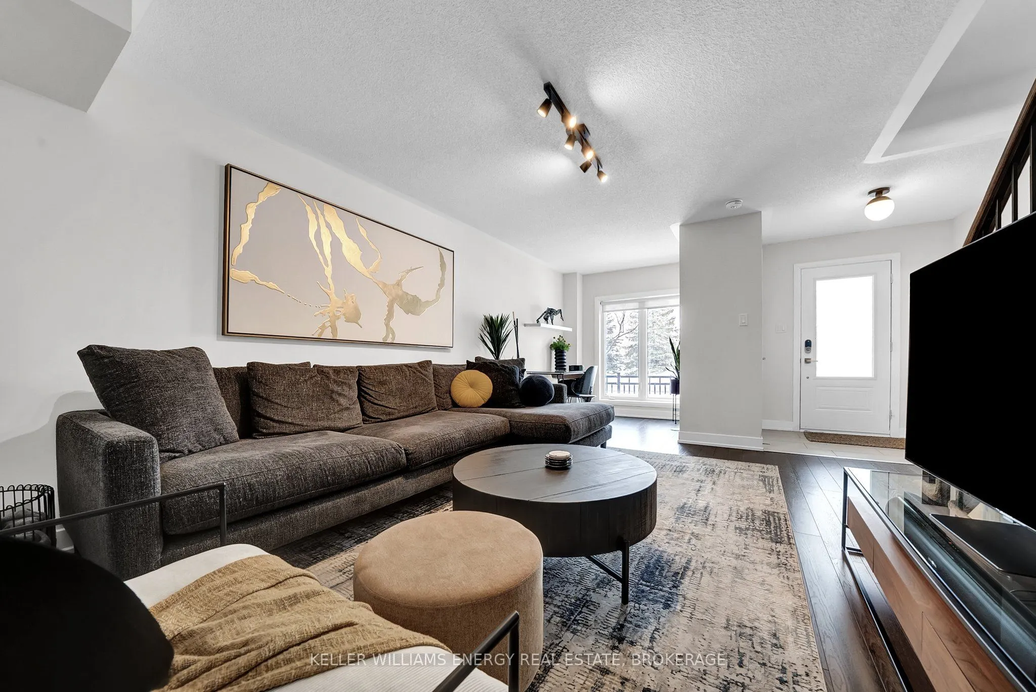 15 Shawfield Way, #83