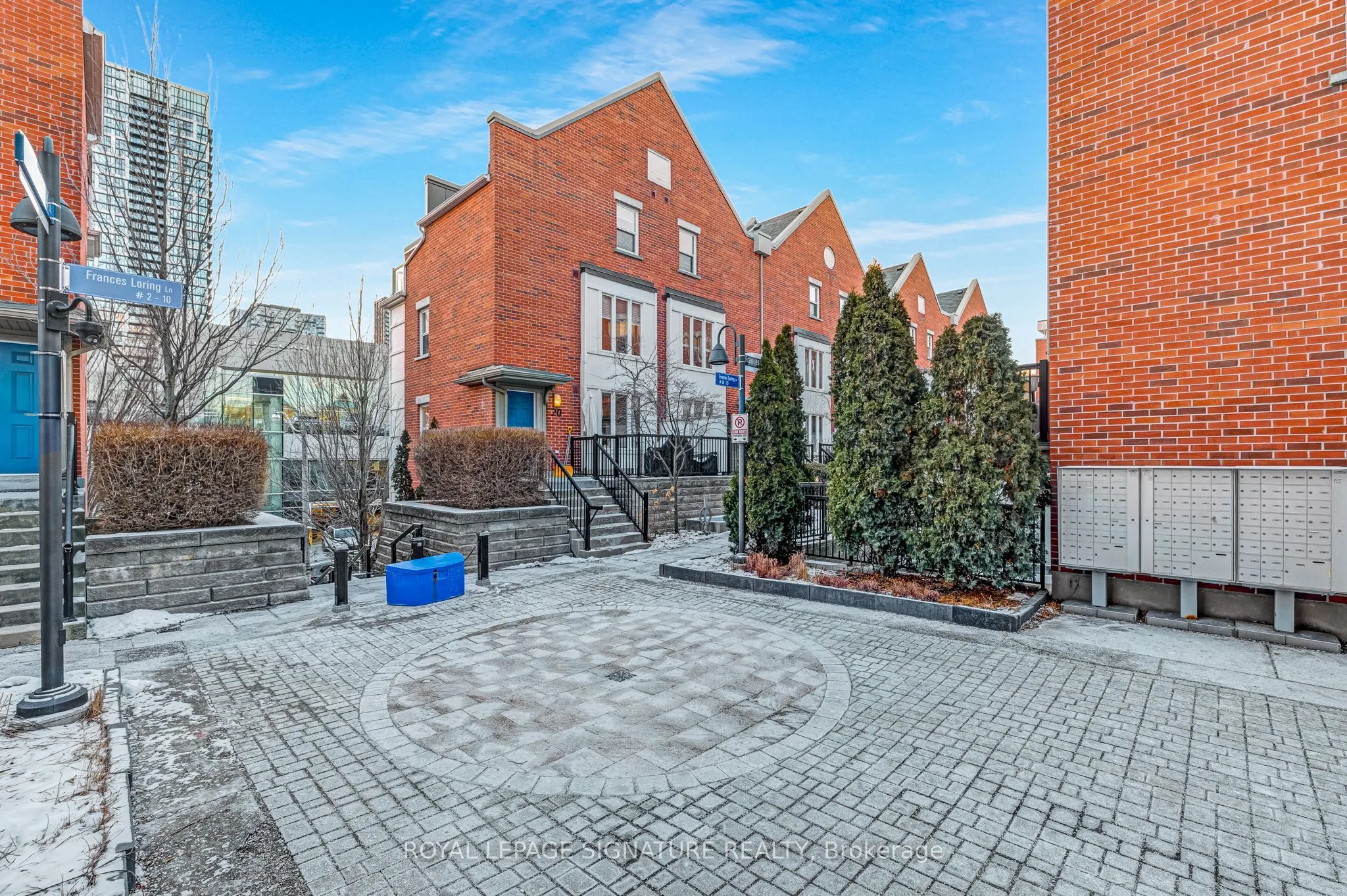 22 Frances Loring Lane, #1