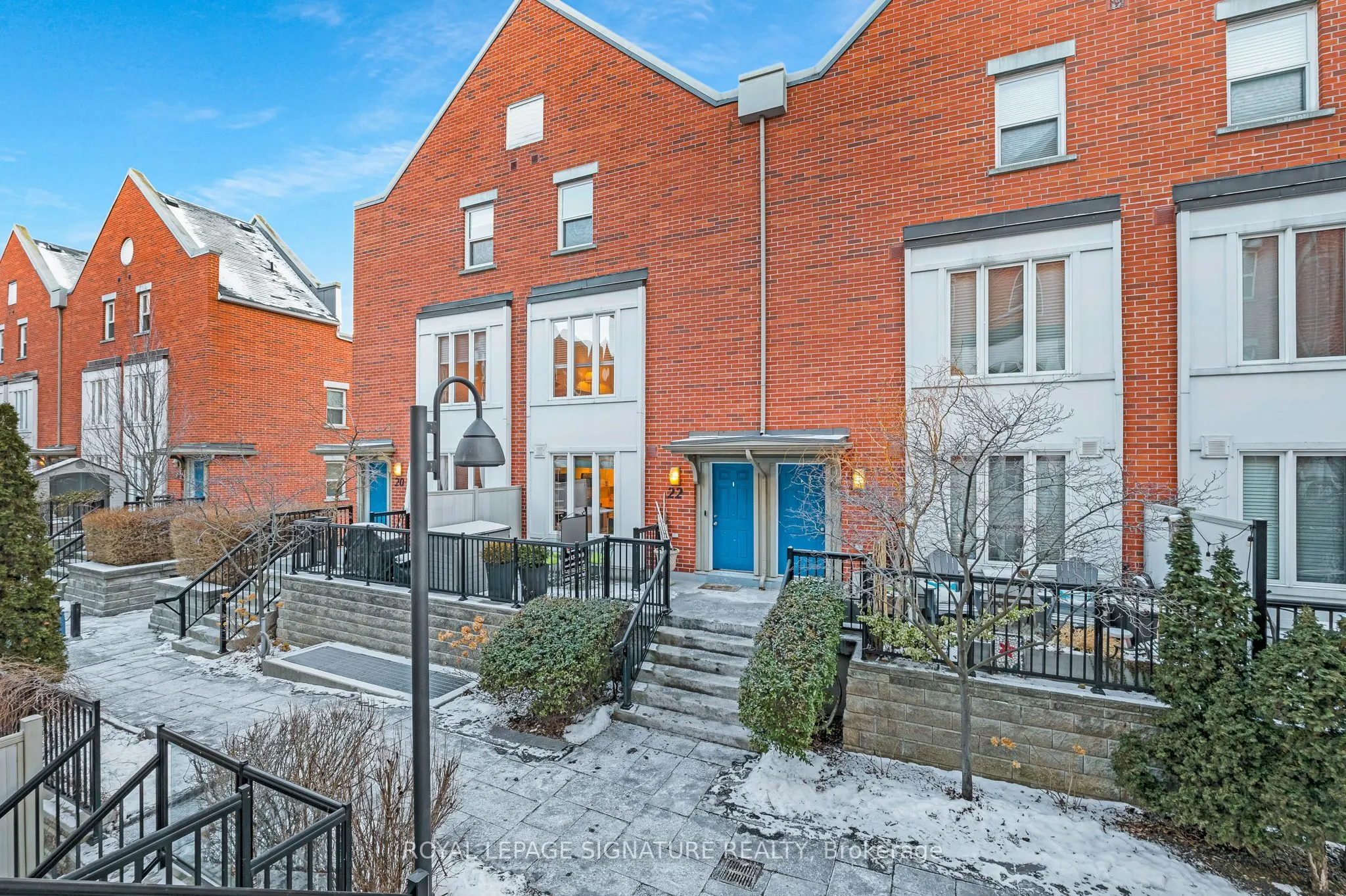 22 Frances Loring Lane, #1