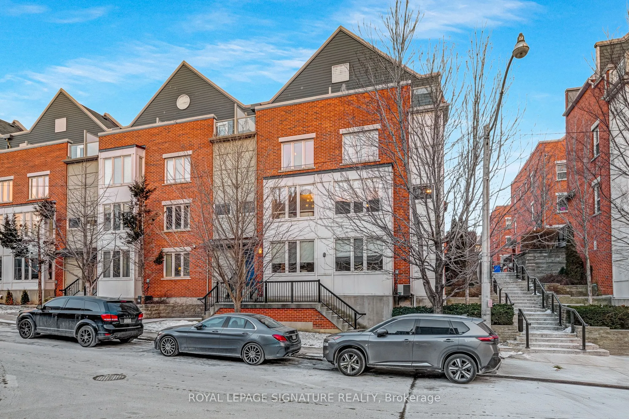 22 Frances Loring Lane, #1