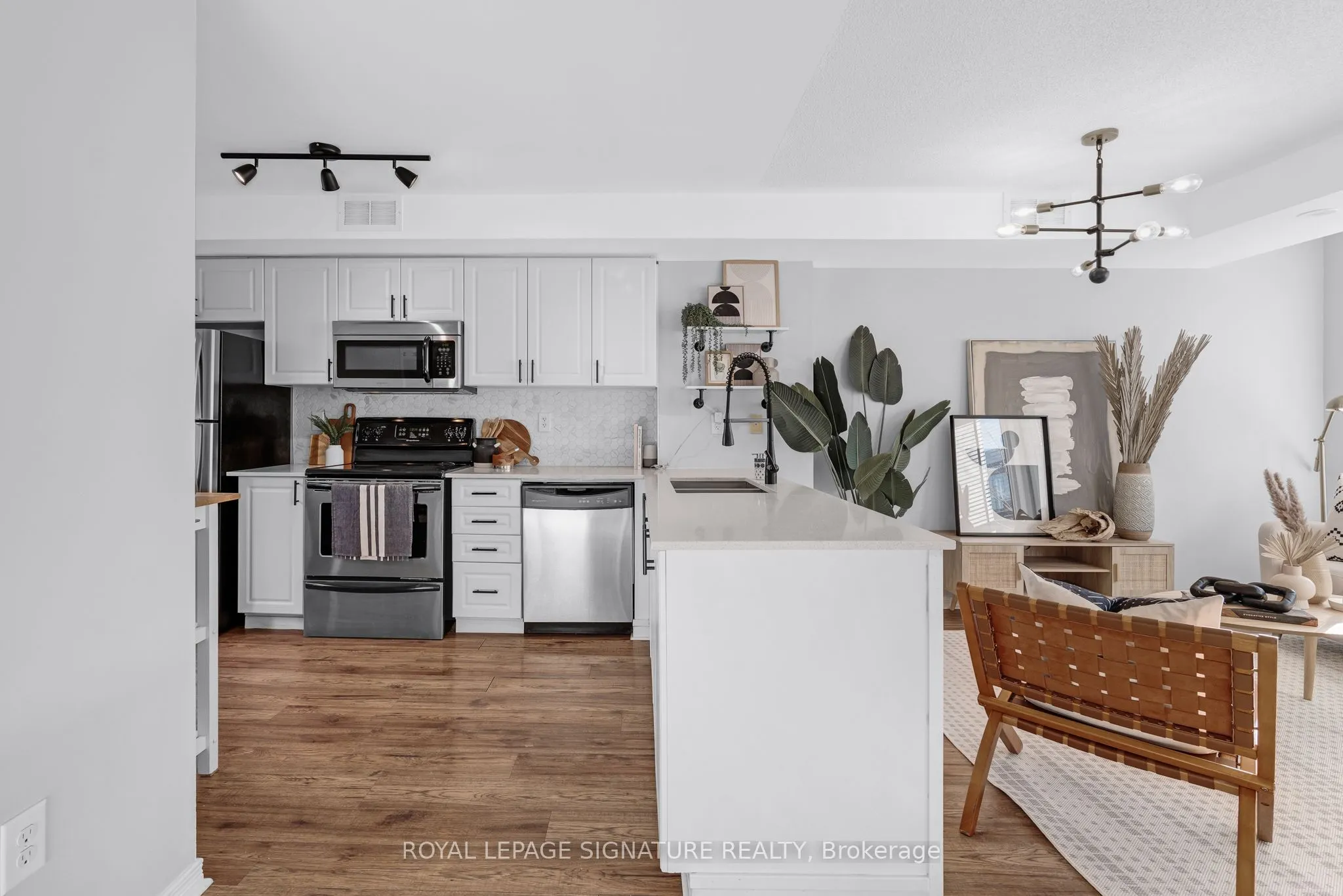 22 Frances Loring Lane, #1