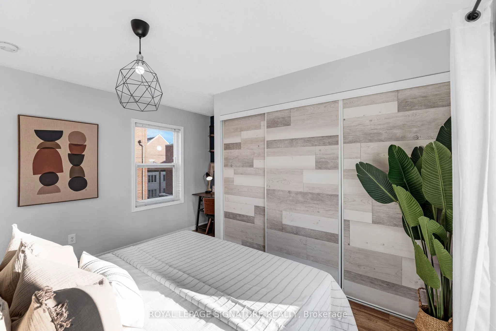 22 Frances Loring Lane, #1