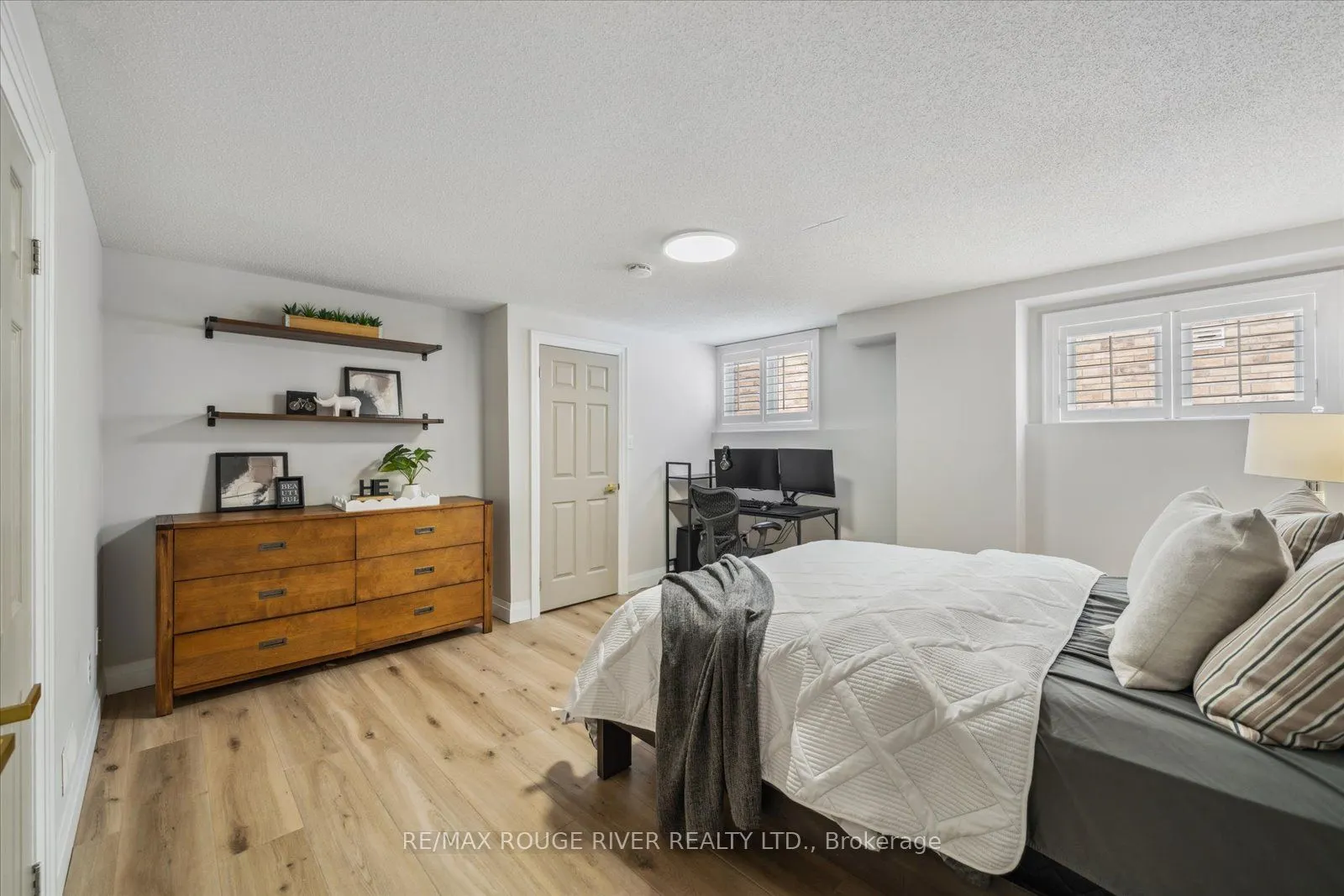 448 West Scugog Lane