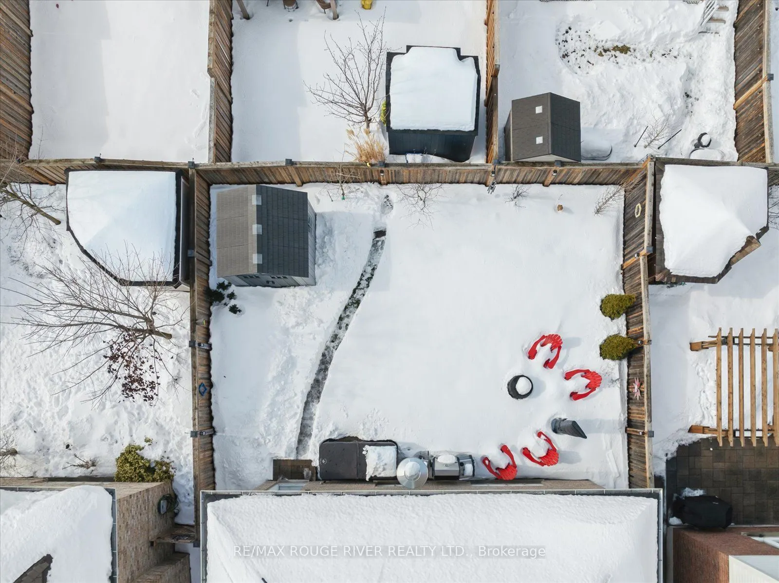 448 West Scugog Lane
