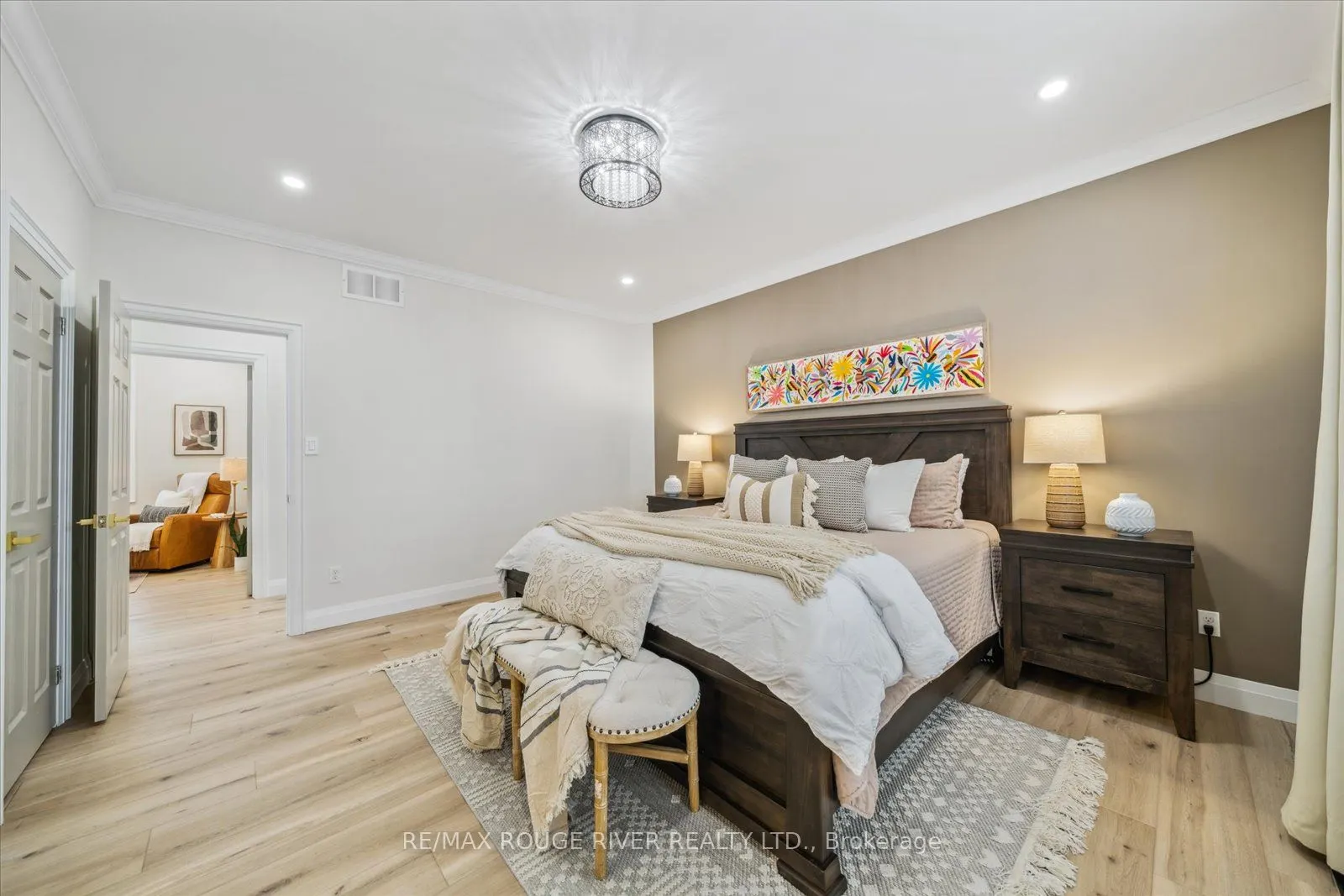 448 West Scugog Lane