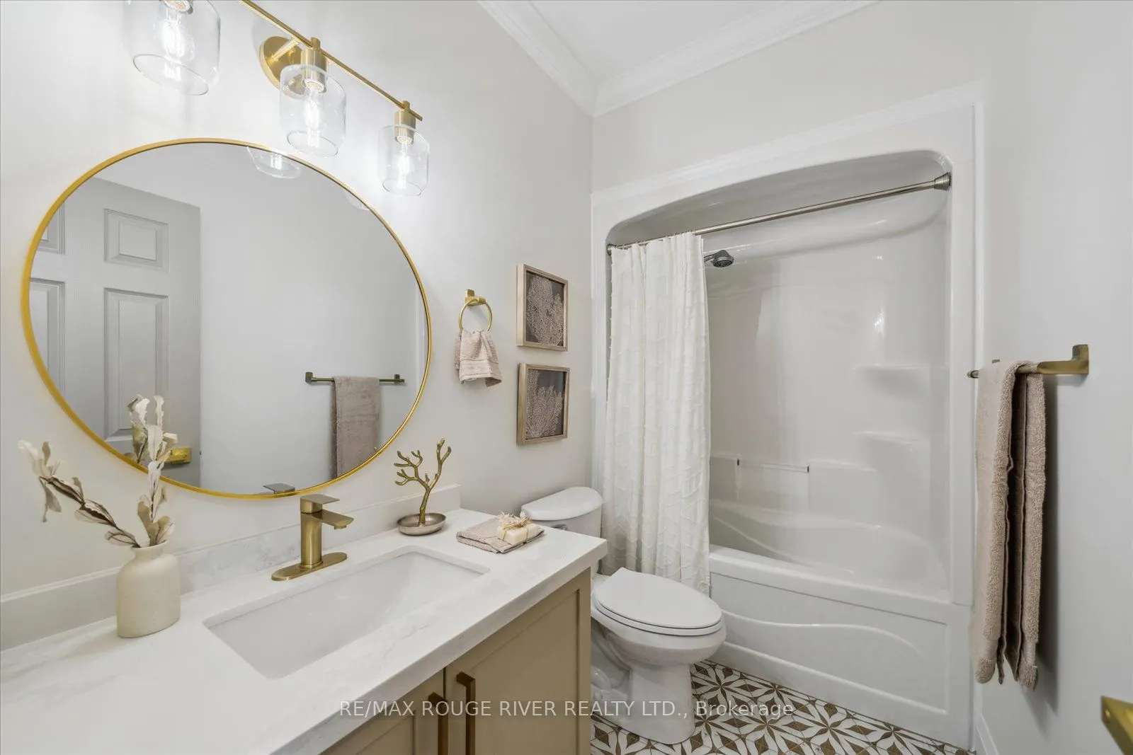 448 West Scugog Lane