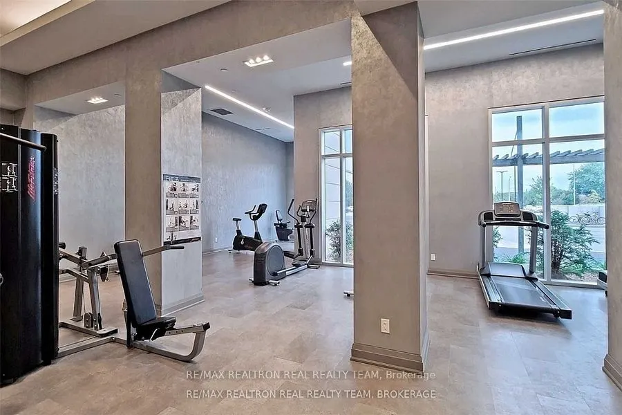 30 Meadowglen Place #502