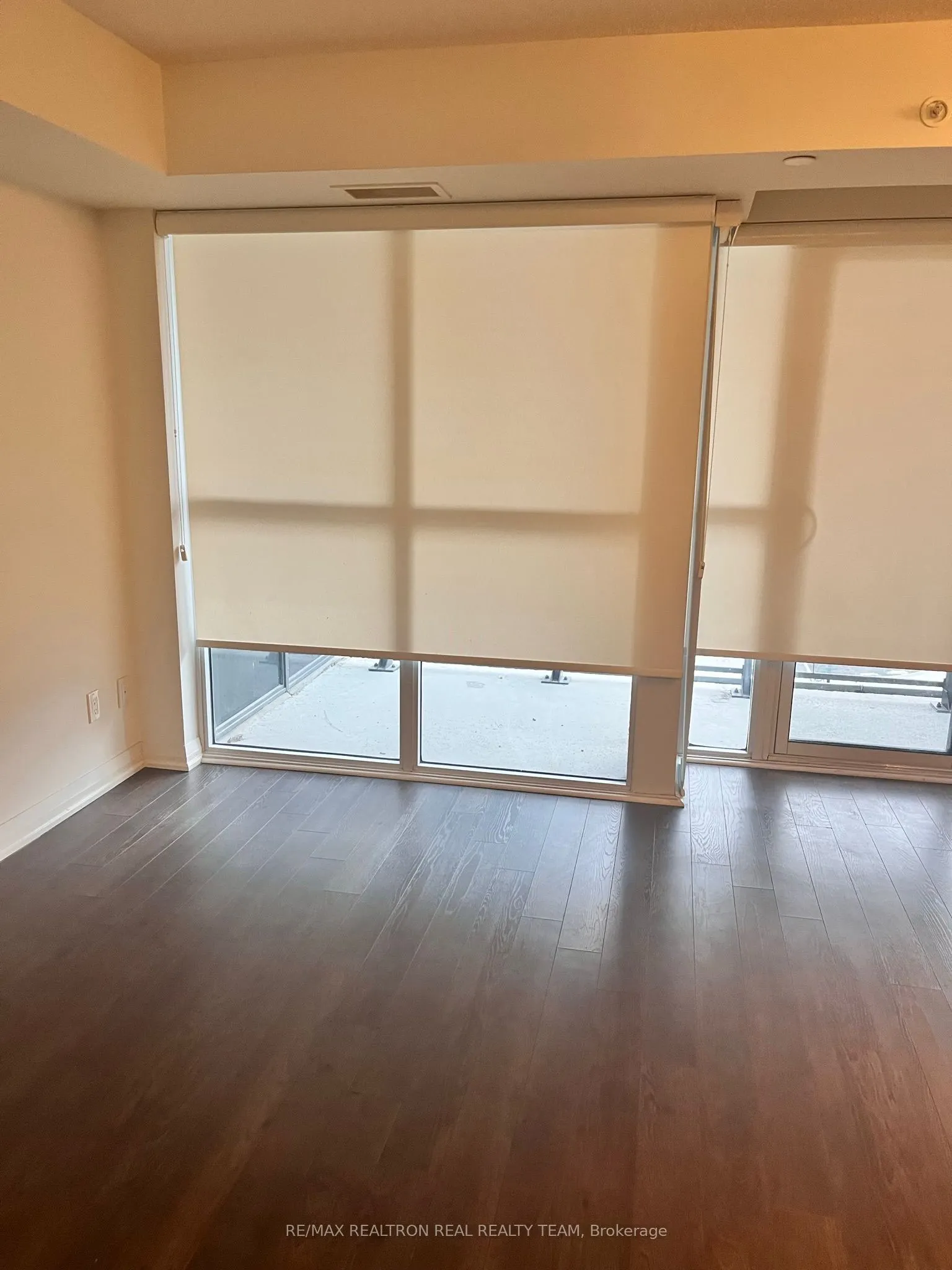 30 Meadowglen Place #502