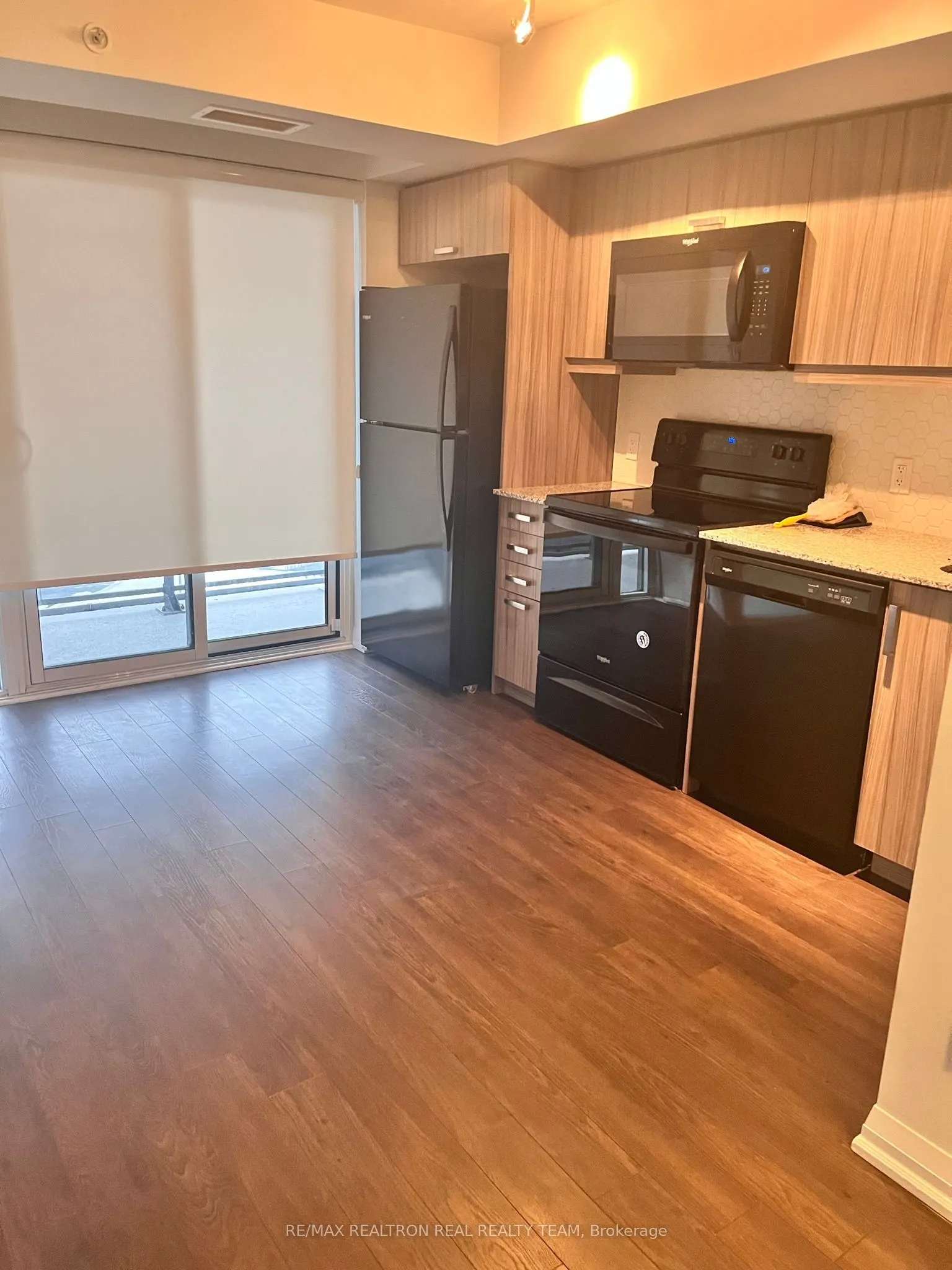 30 Meadowglen Place #502